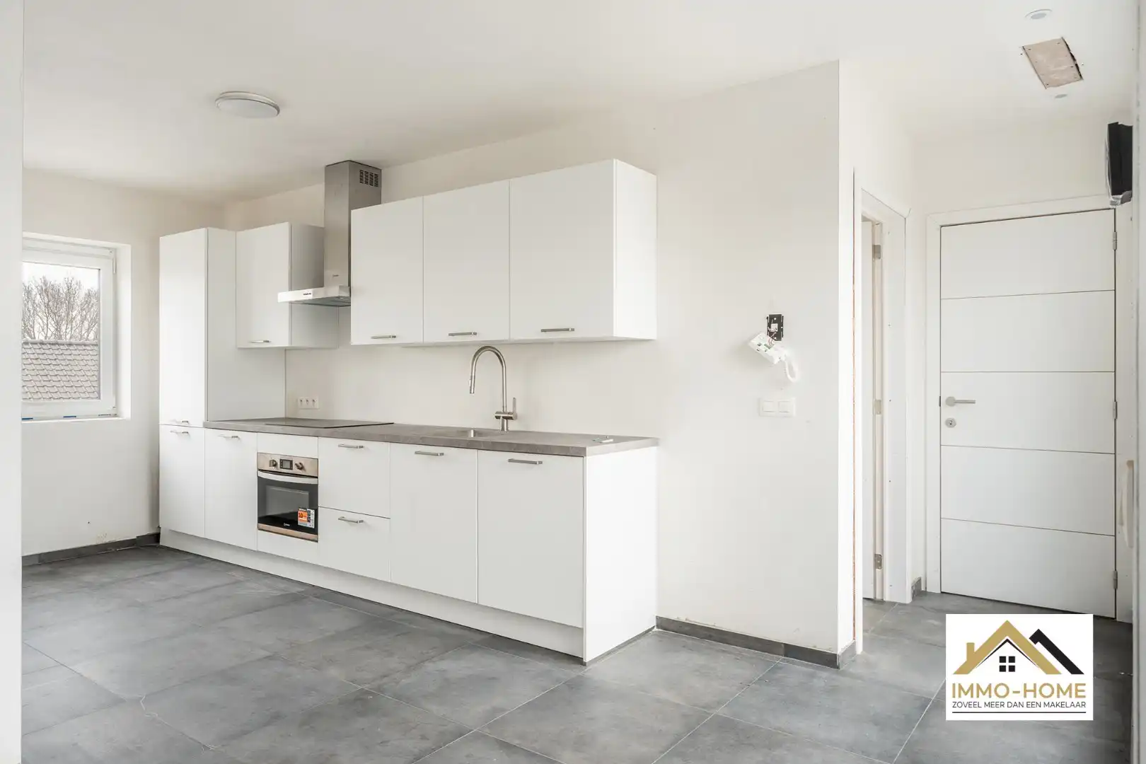 Nog drie af te werken woonunits en vier garages!  foto 15