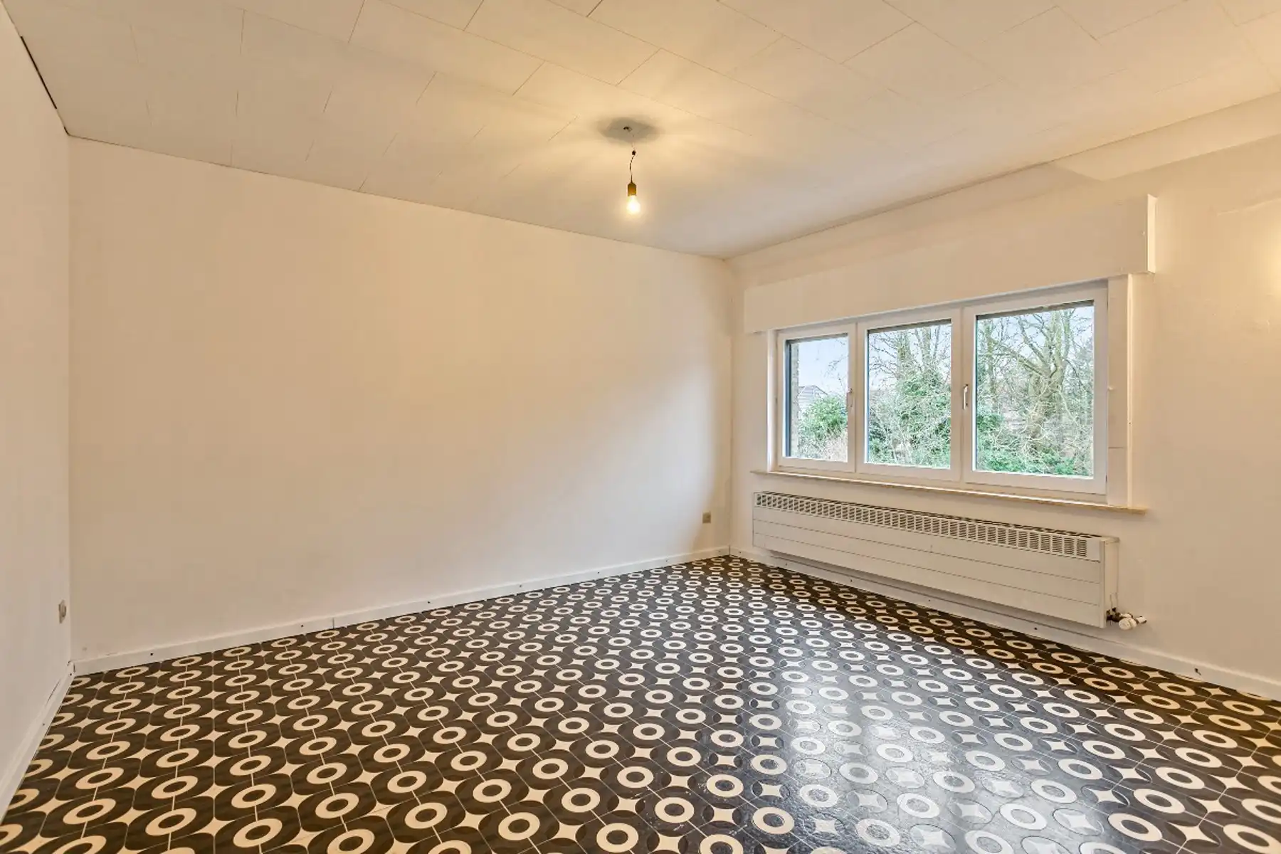 Ruime woning met 4/5 slpks op rustige ligging te Assebroek foto 11