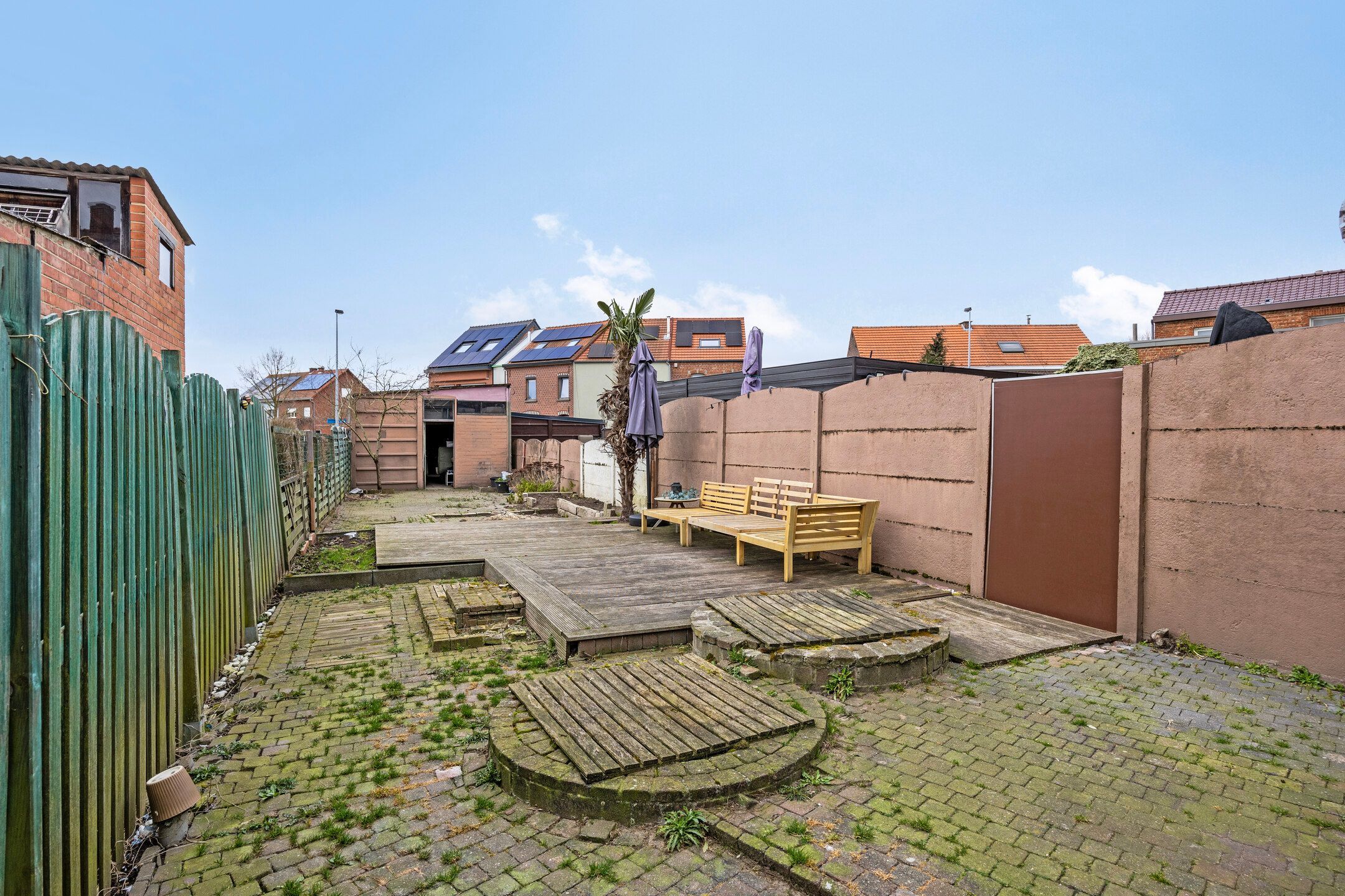 Charmante woning met omheinde tuin en garage foto 20