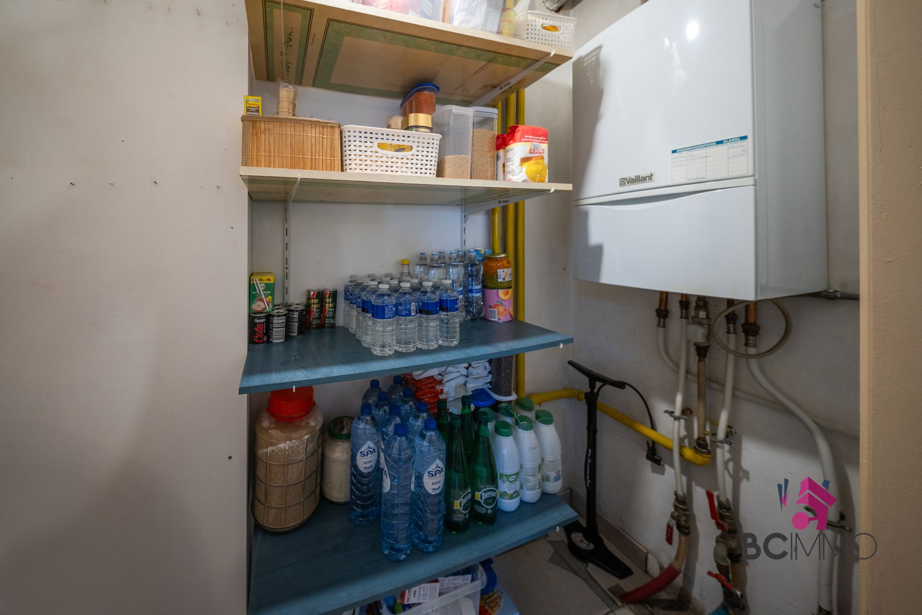 Gelijkvloers appartement met terras te koop in Genk foto 11
