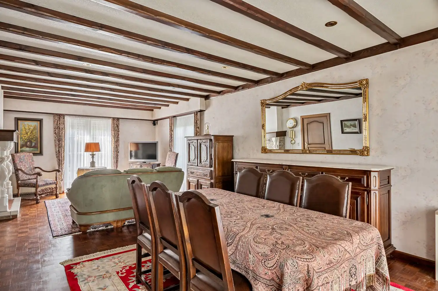 Laagbouwwoning op prachtig perceel van 2196m² foto 12