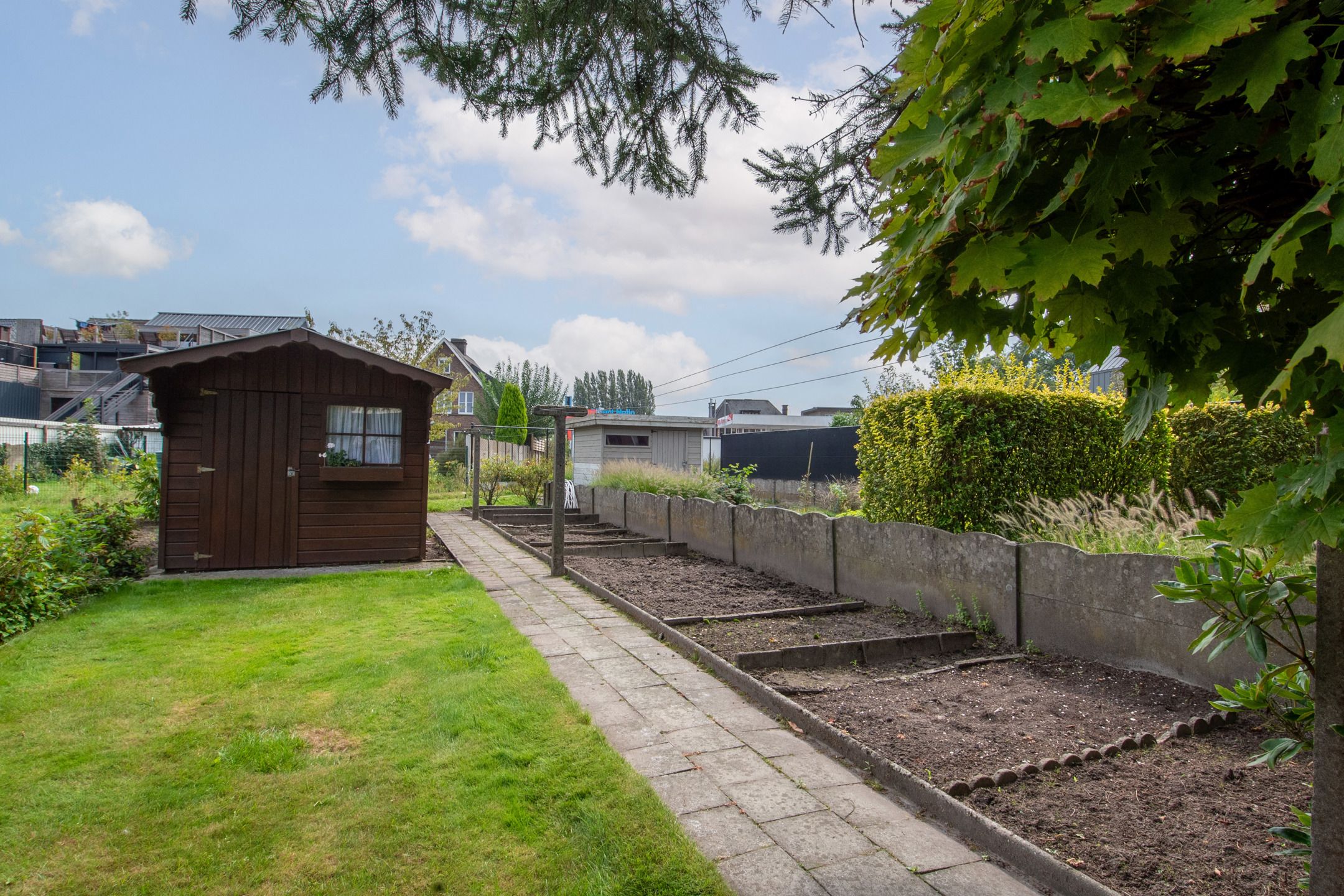 Uitstekend onderhouden gezinswoning met gezellige tuin foto 19