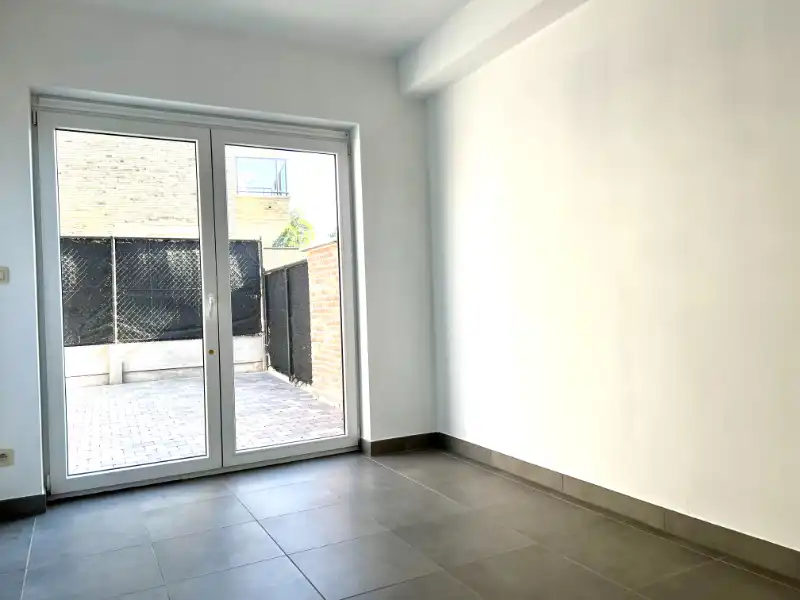 INSTAPKLAAR GELIJKVLOERSAPPARTEMENT bwjr 2010 MET ZUIDGERICHTE KOER foto 17