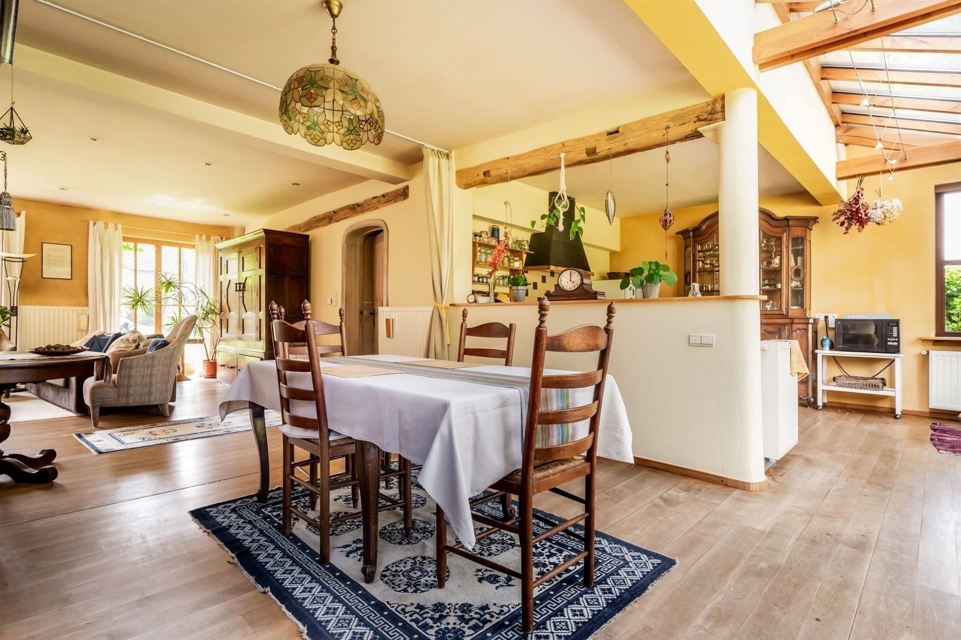 Ruime villa met extra woonhuis/praktijk op 4853m²! foto 8