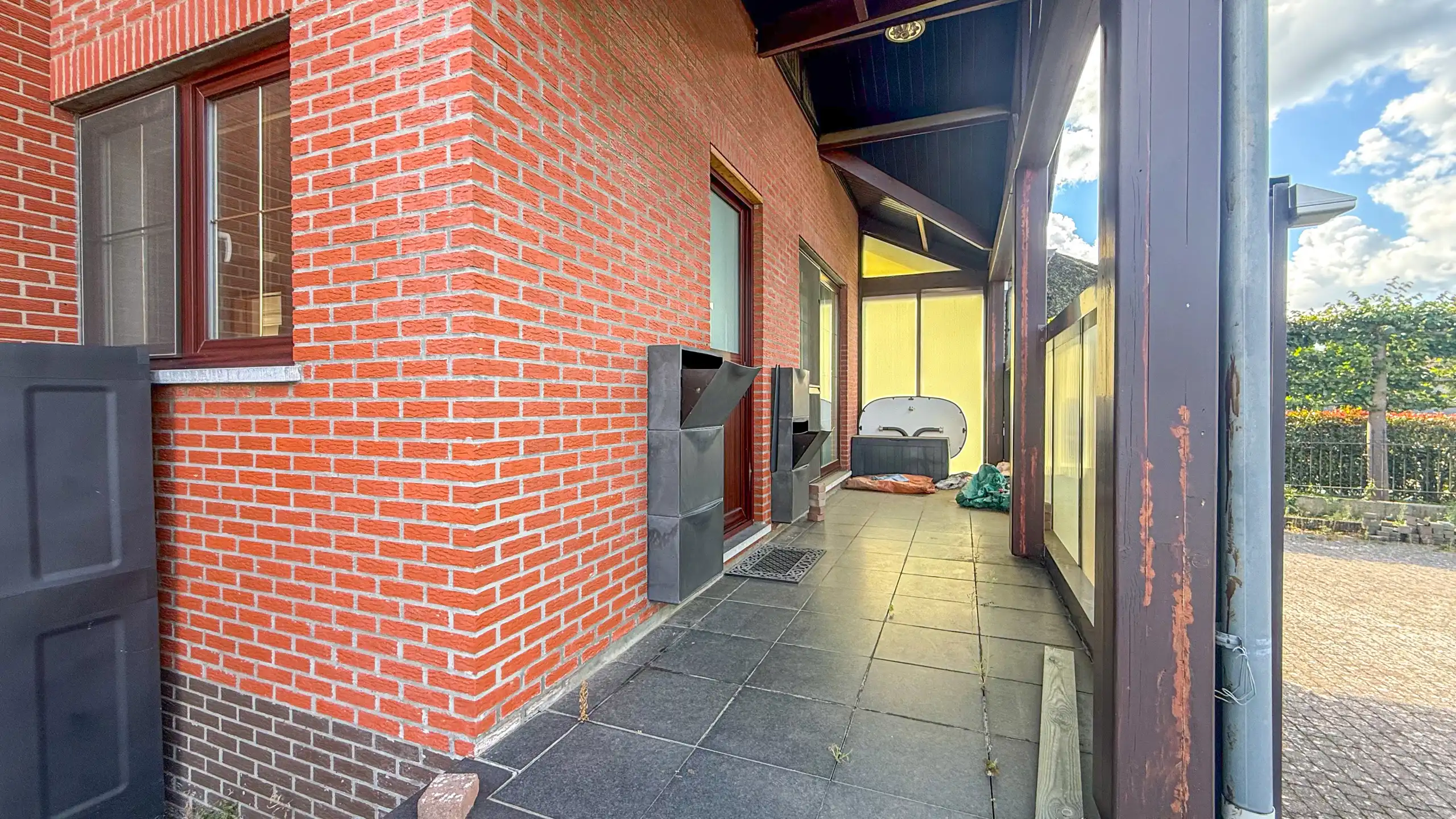 Ruime woning met 4 SLPK op een toplocatie! foto 43