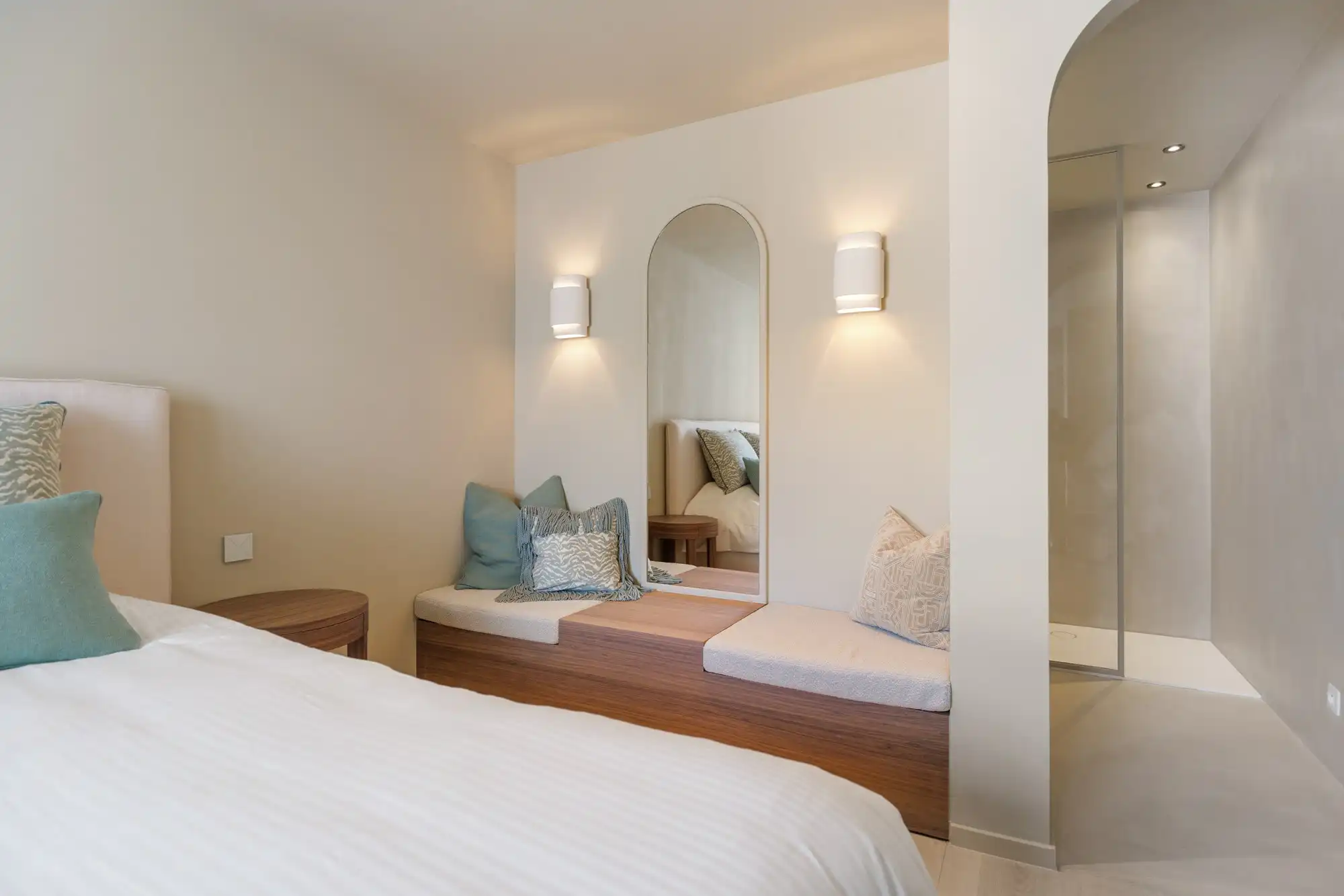 Moderne nieuwbouwwoning met 4 slaapkamers, 4 badkamers en prachtige tuin foto 18