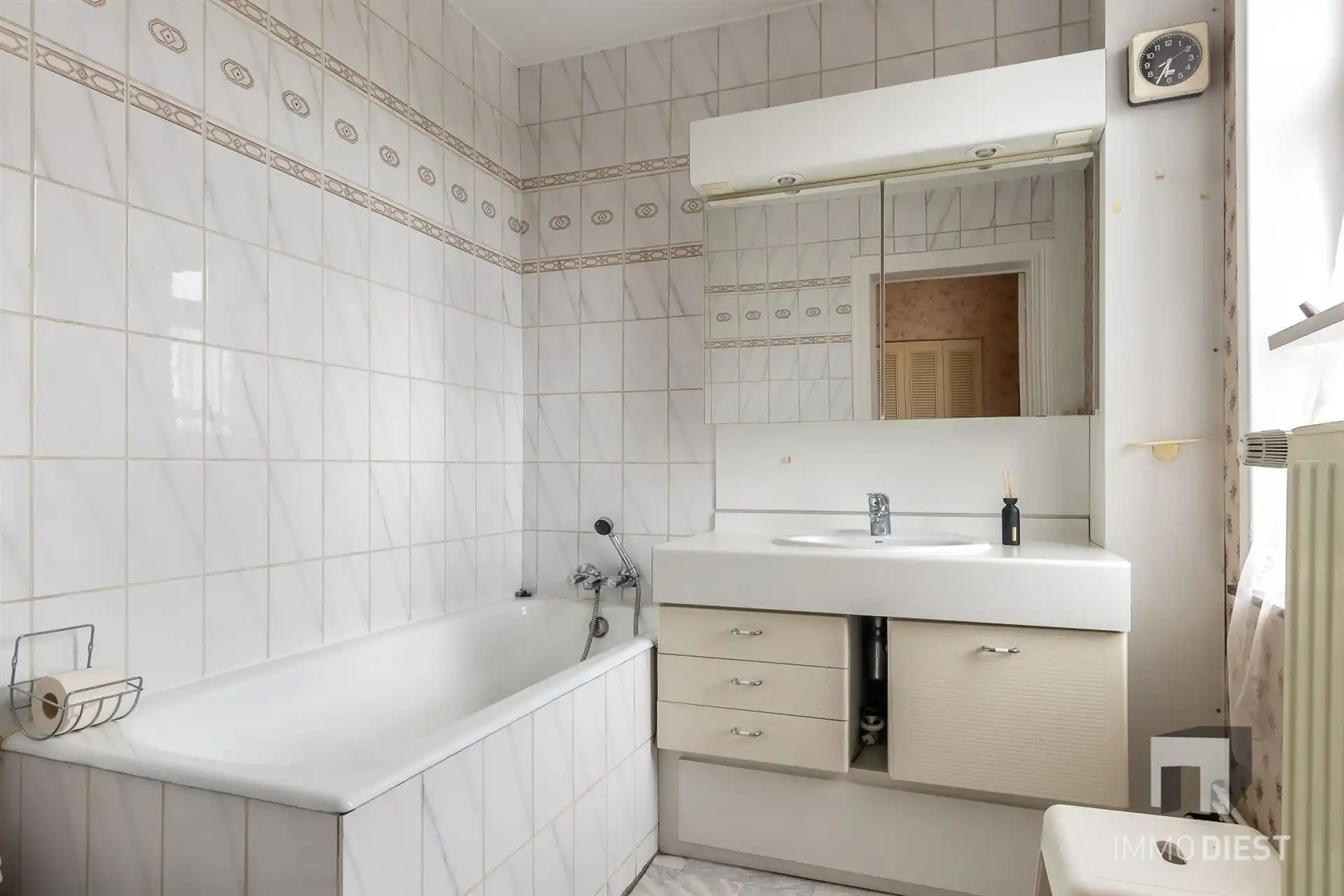 Elegante woning met vele mogelijkheden, gezellige tuin en dubbele garage foto 32