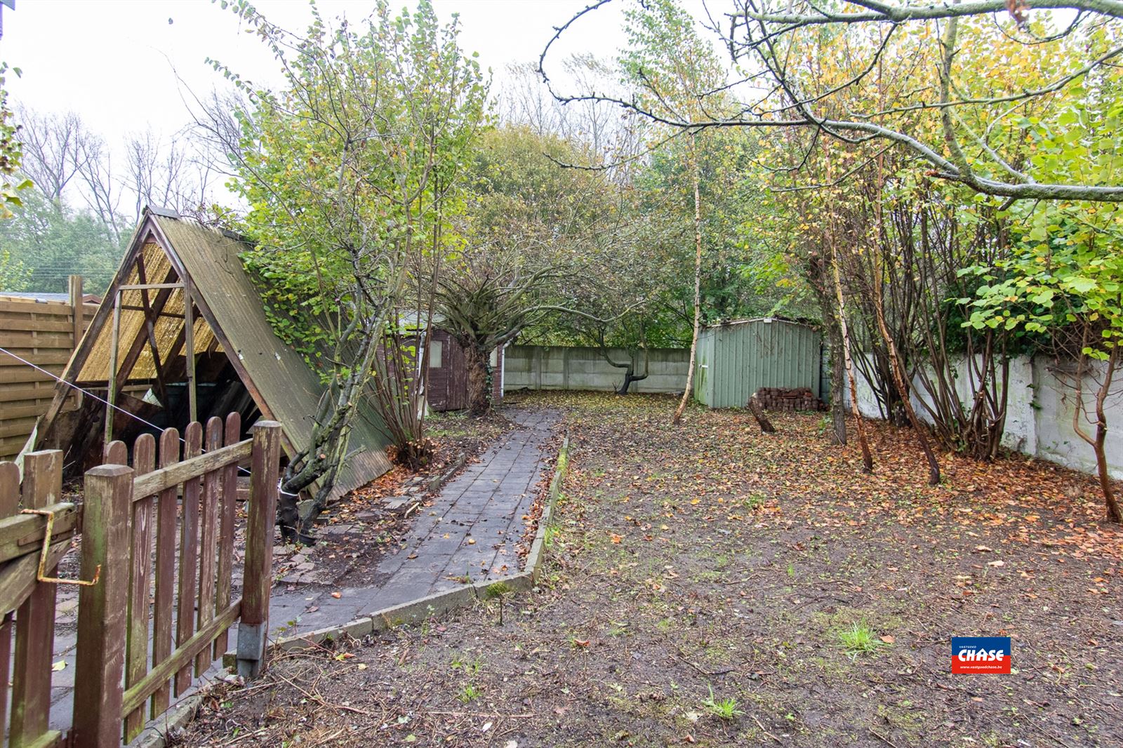 HOB met 3 slaapkamers, tuin en garage foto 7