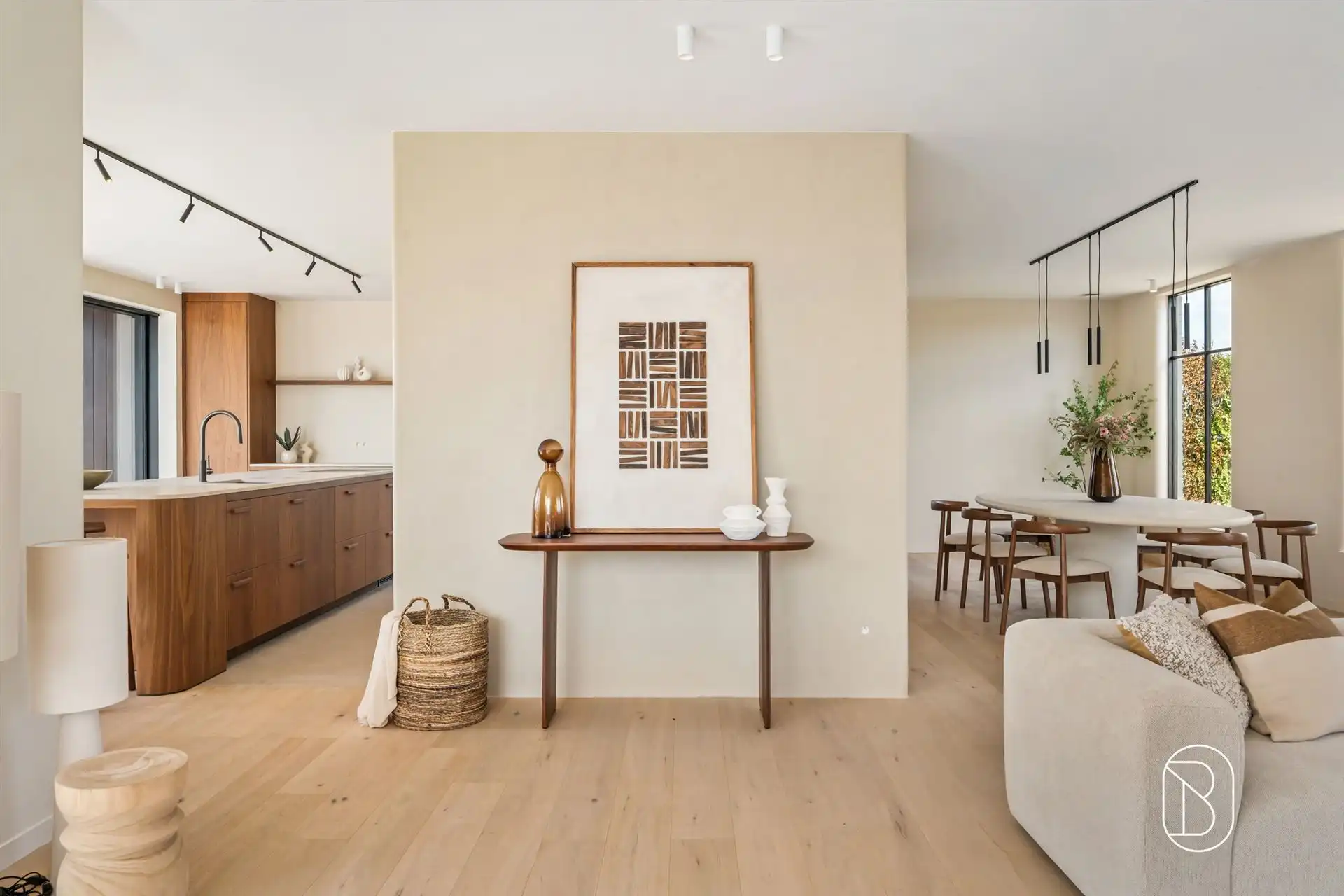 Prachtig gelegen klassewoning met paardenstallen.  foto 11