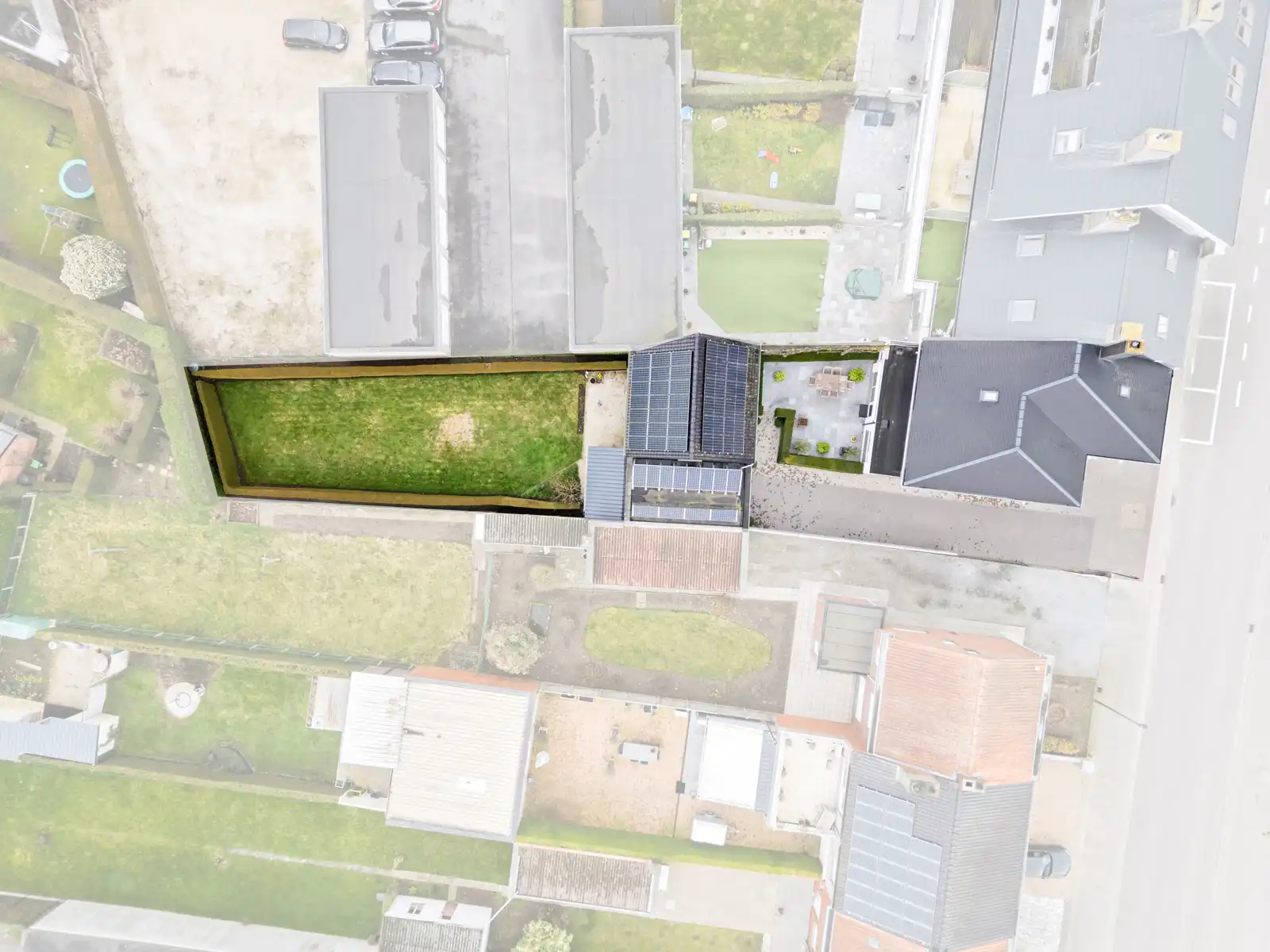 Centraal gelegen uitstekend onderhouden eigendom  foto 7