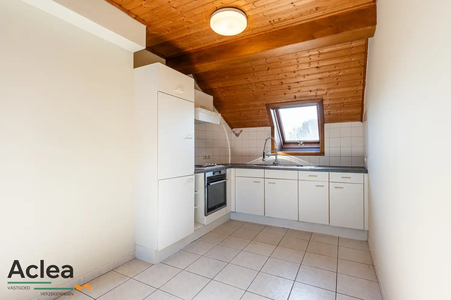 Instapklaar goed gelegen duplexappartement in centrum Eeklo foto 6