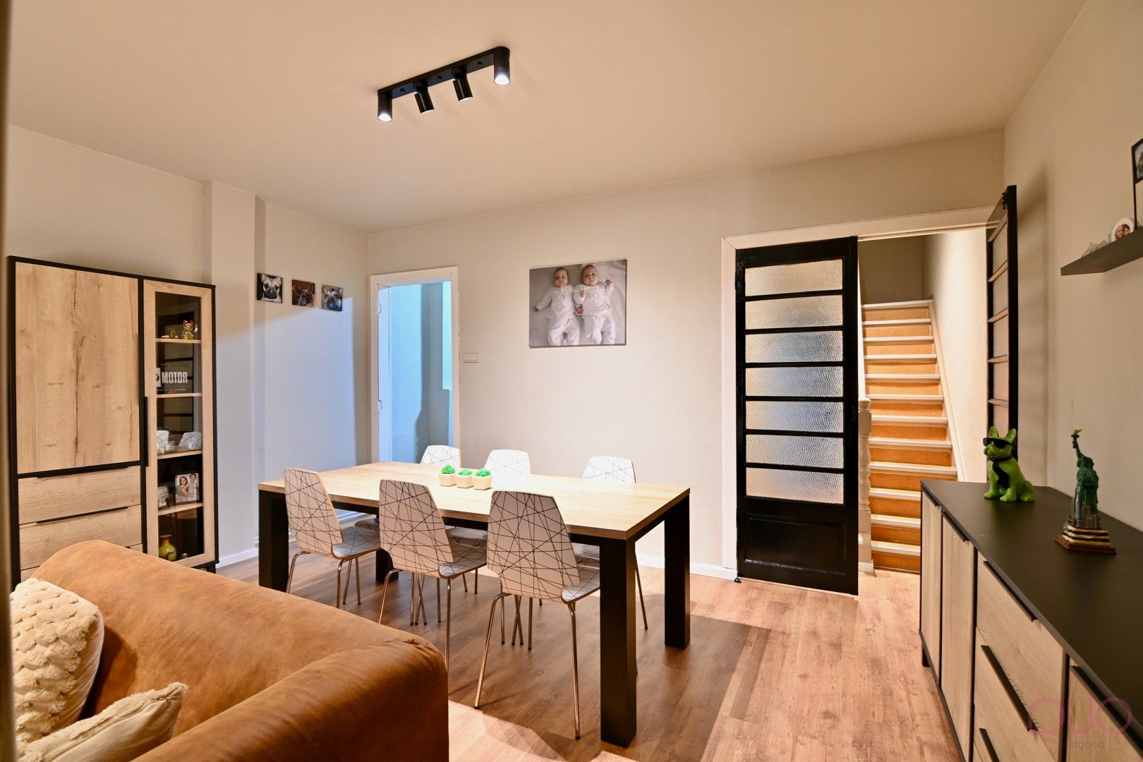 Instapklare woning in hartje Sint-Truiden met gezellige stadstuin en garage foto 3