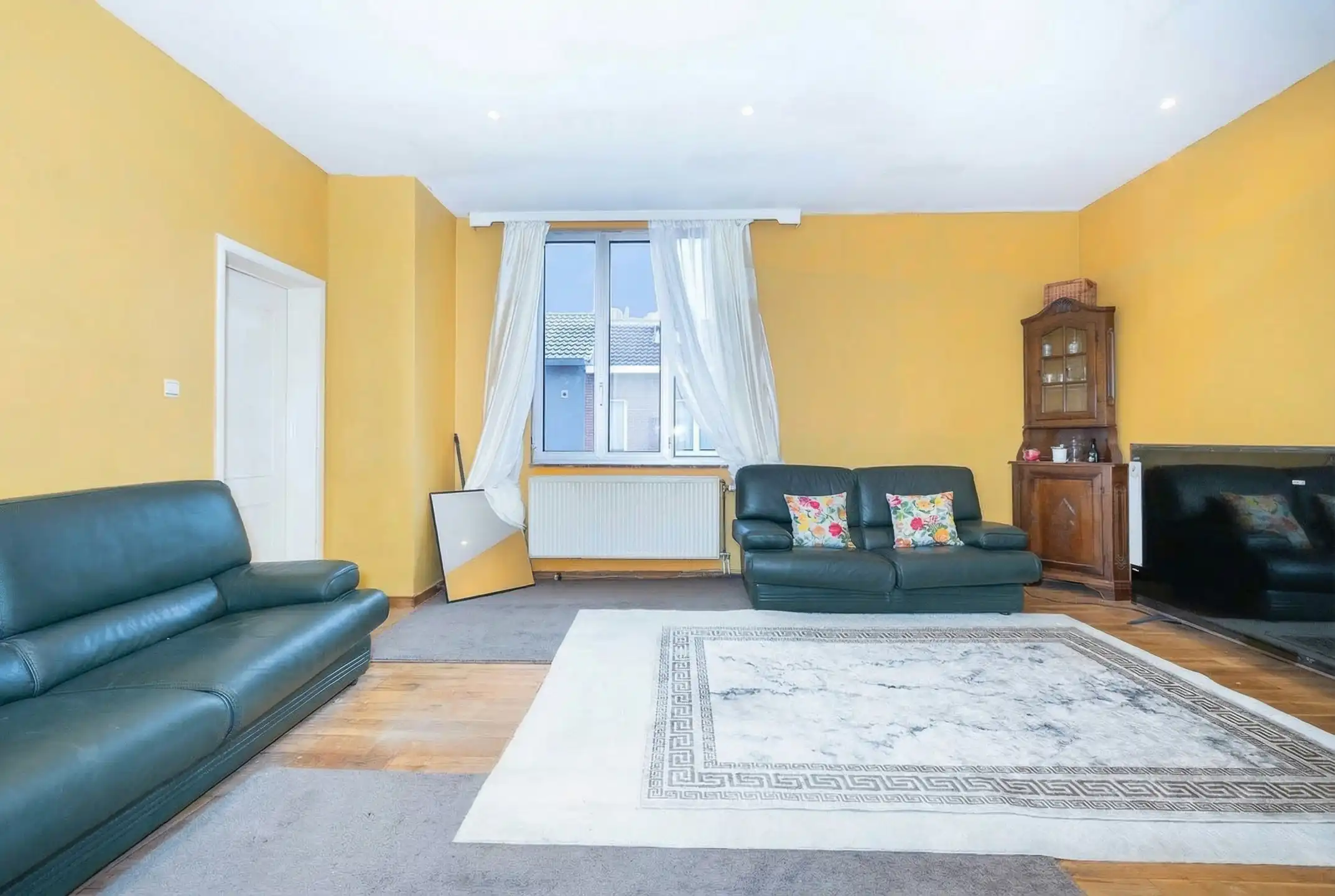 In Jette, authentiek wonen vlak bij Belgica foto 3