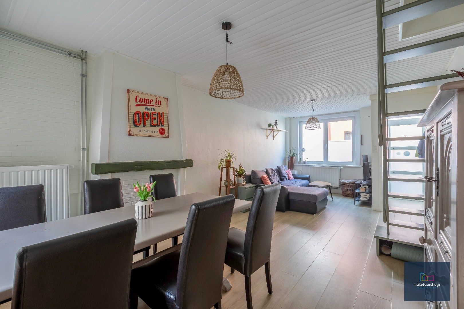 Charmante stadswoning met 2 slpk + bureau in Gent foto 5
