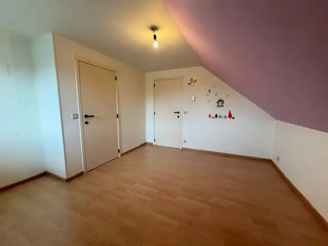 Eengezinswoning met 2 slaapkamers, garage, terras en tuin foto 17