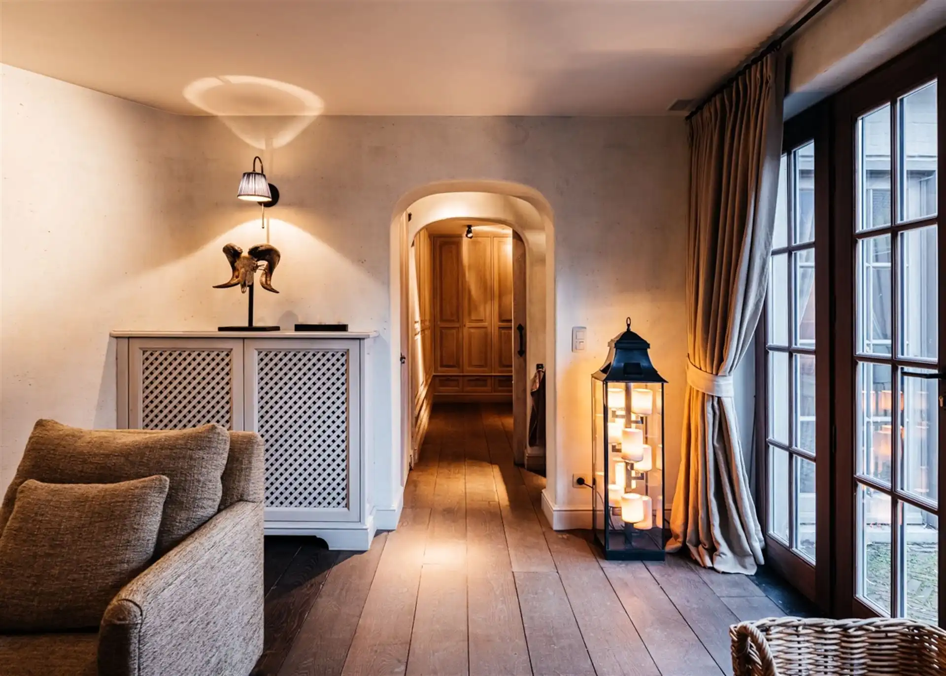 Charmante, hoogwaardig afgewerkte woning in een woonwijk. foto 16