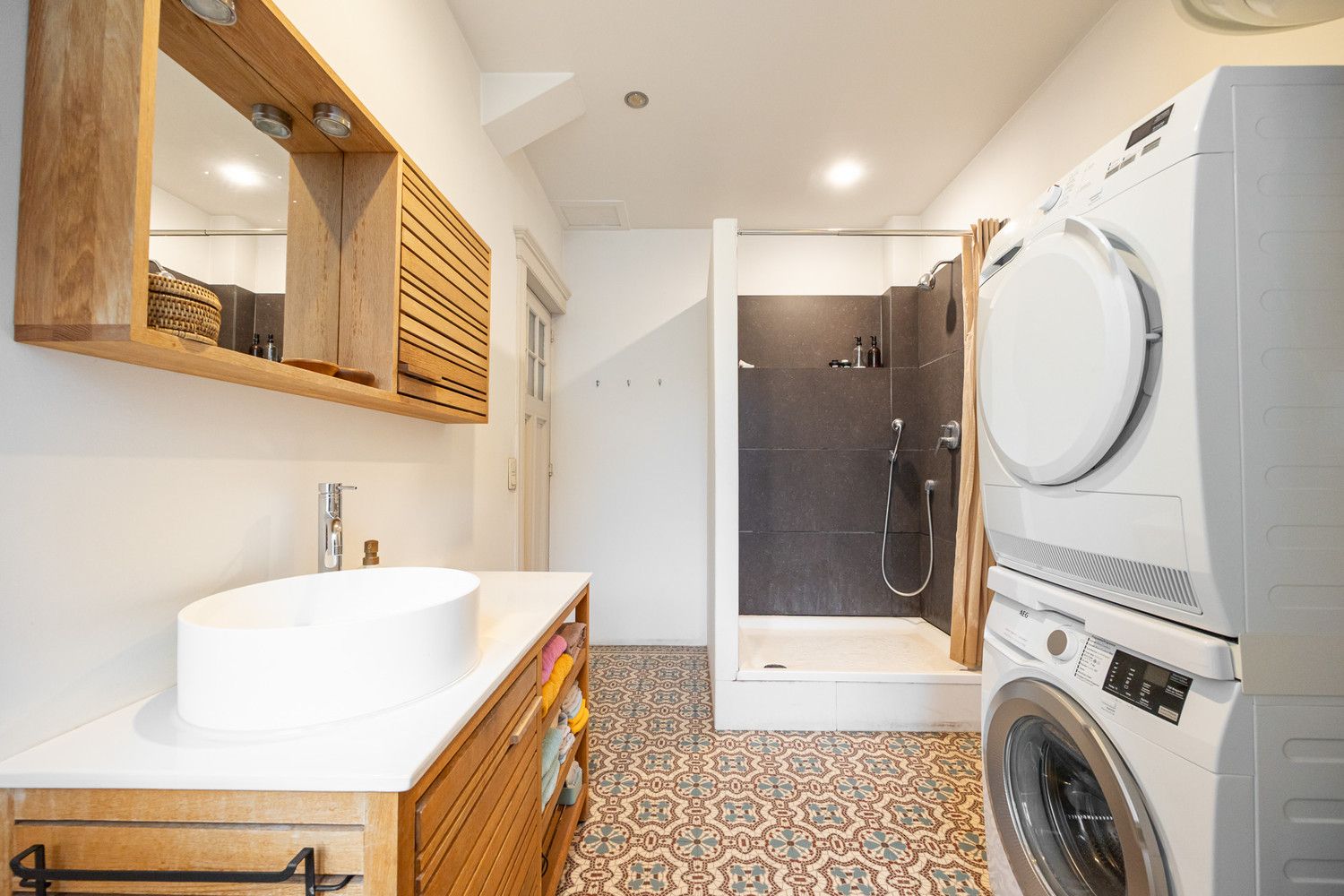 Instapklaar Art-Deco appartement met heerlijk zonneterras nabij 't Groen Kwartier en Zurenborg, voor liefhebbers! foto 26