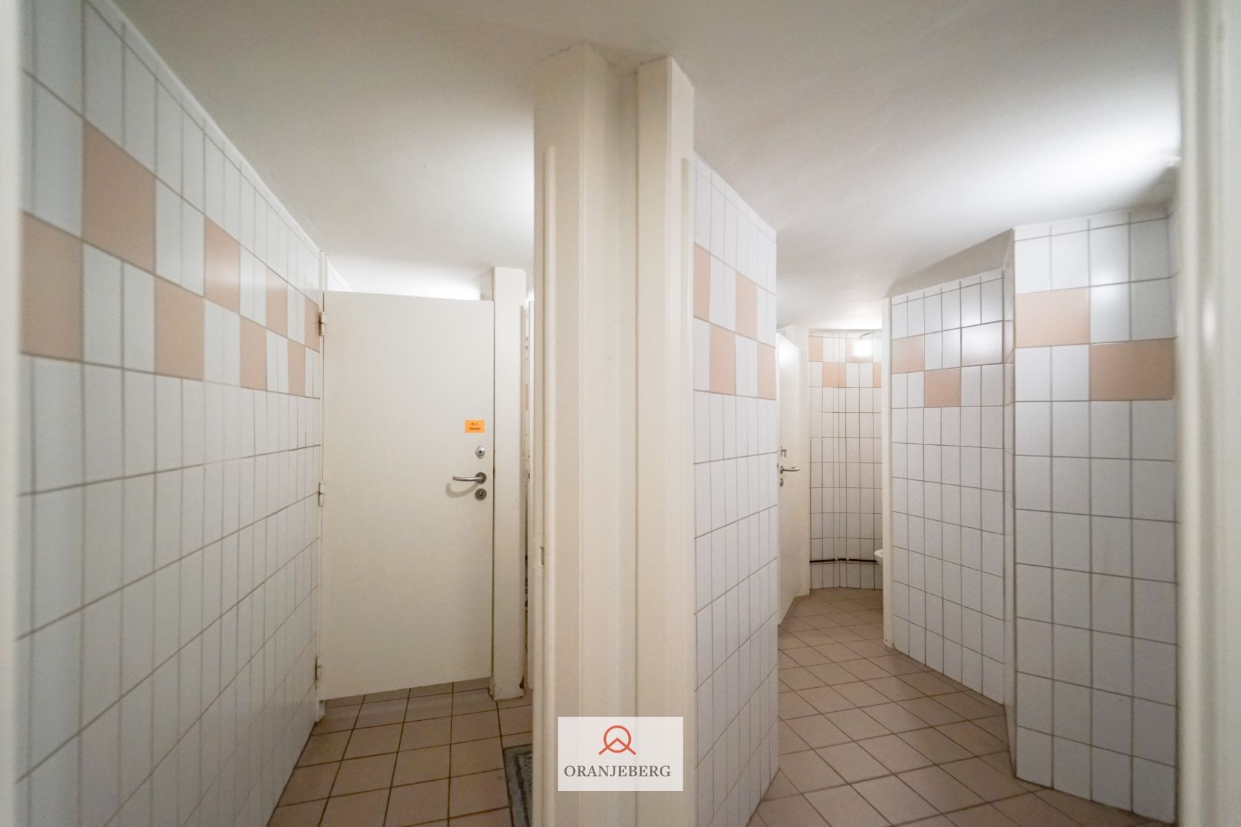 Ruim hoekpand (325 m²) op TOPligging met visibileit foto 25