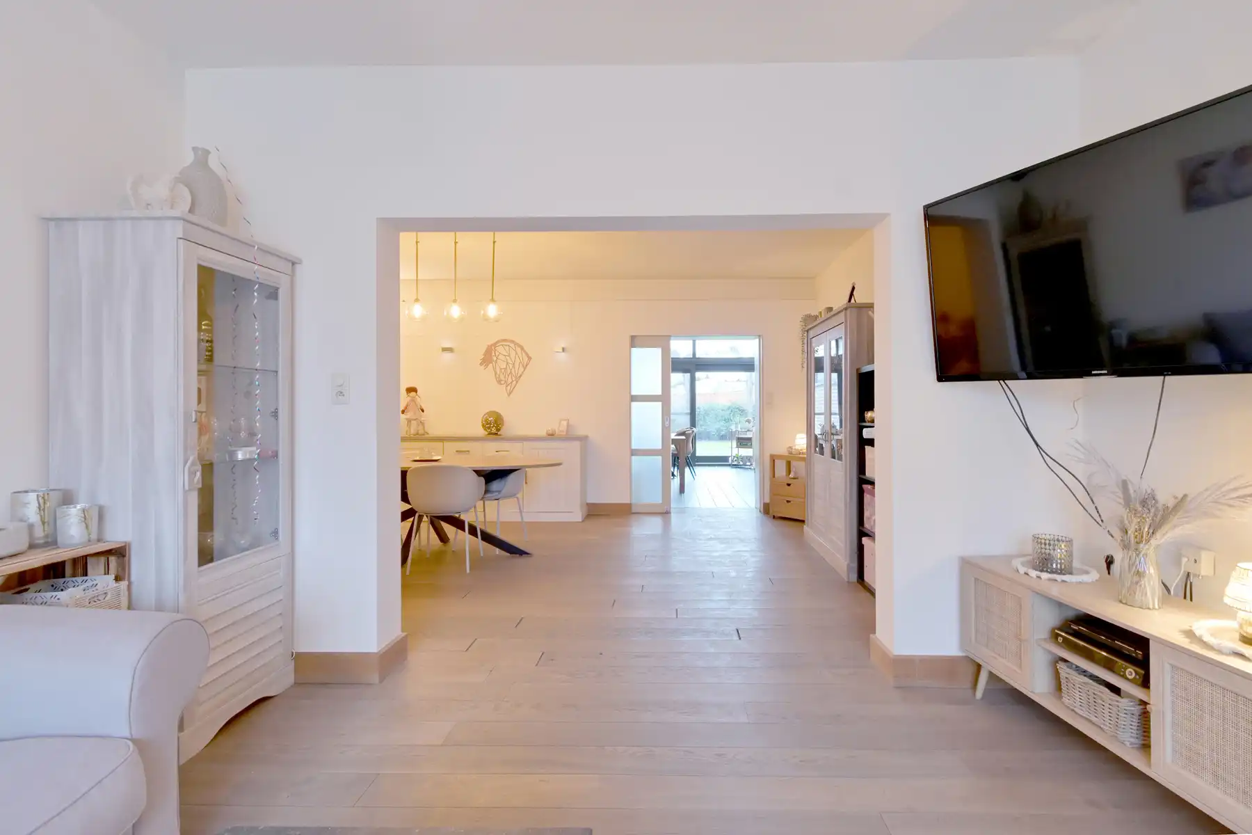 Ruime gezinswoning met talloze mogelijkheden  foto 3