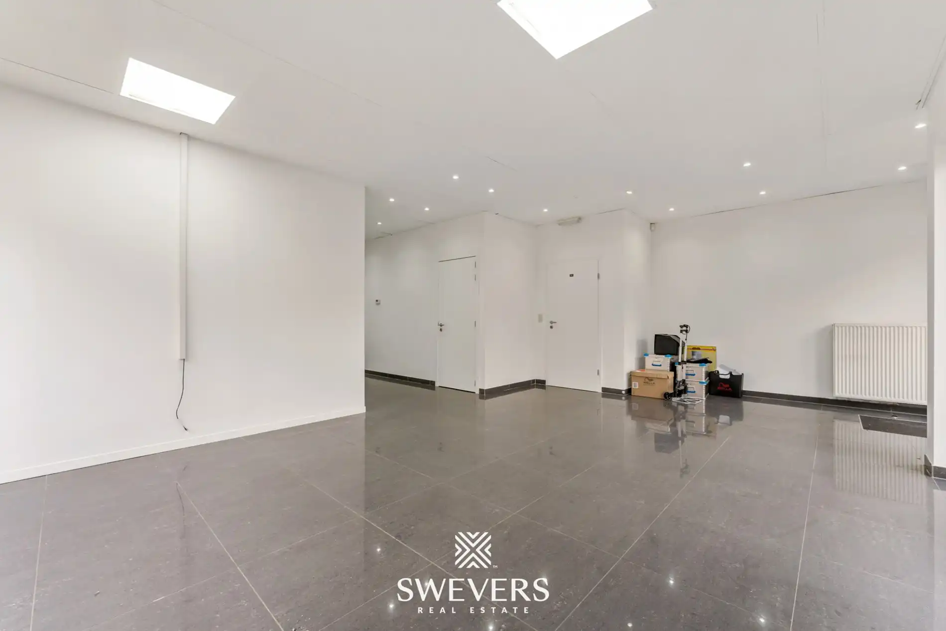 Instapklaar handelspand op toplocatie in Heusden-Zolder foto 7