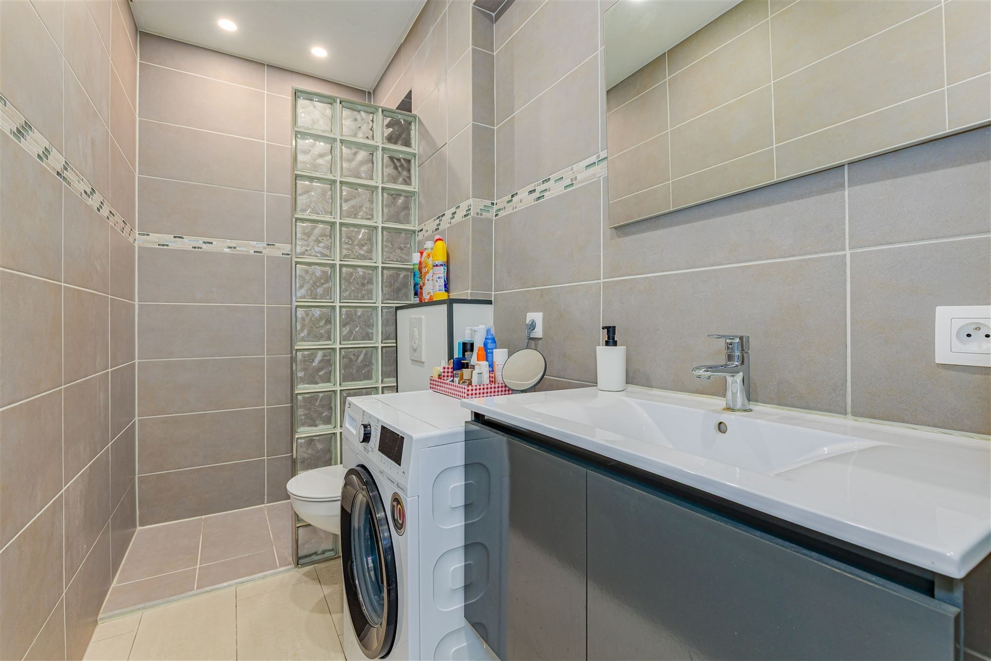 Leuk appartement met prachtig zicht aan het Operaplein foto 5