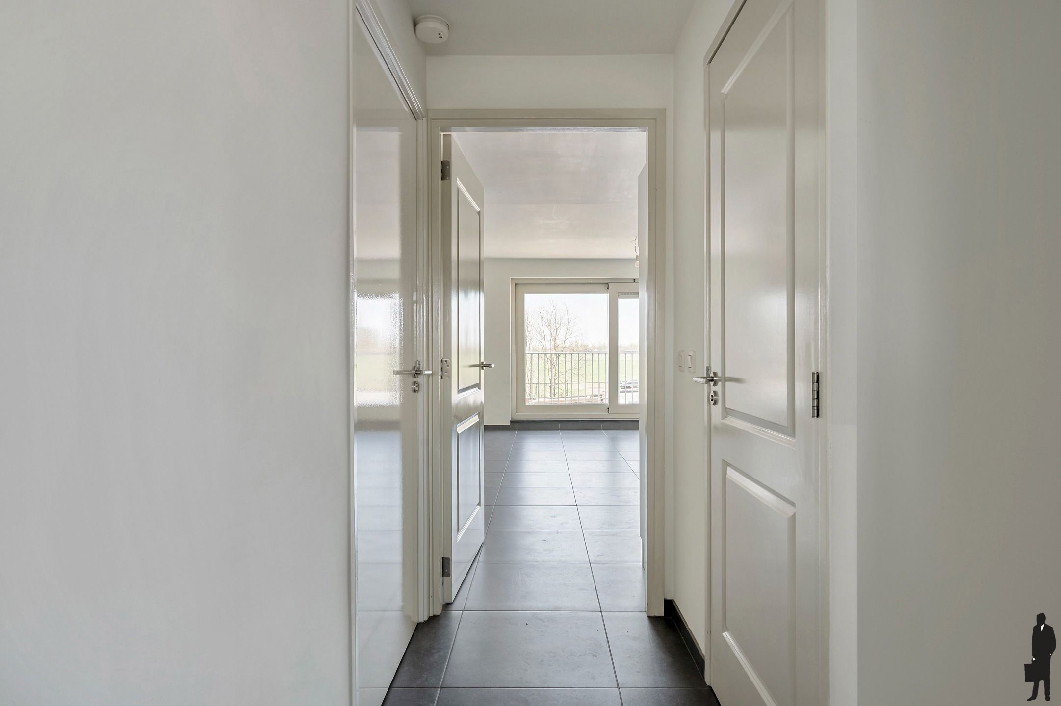 Instapklaar 2 slpk. appartement, gelegen op de Bredabaan te Wuustwezel foto 5