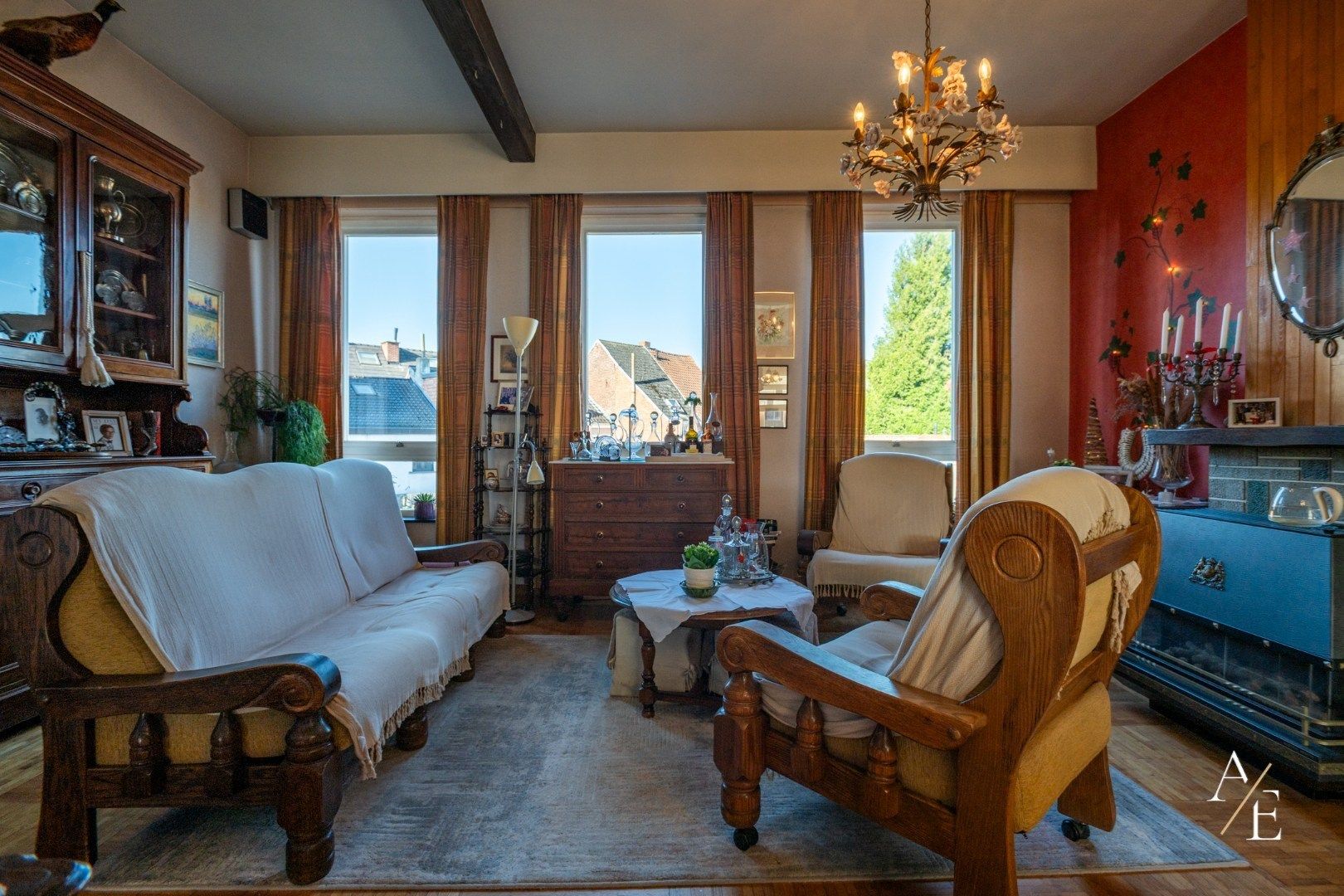 WETTEREN - Te renoveren herenhuis in het centrum! foto 7