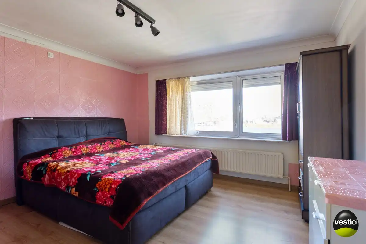 RUIME OPEN BEBOUWING (OB) MET 3 SLAAPKAMERS, GARAGE EN KELDER OP HOEKPERCEEEL VAN 6A67CA. foto 24