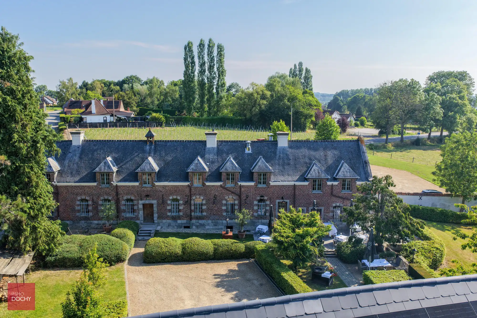 Karaktervolle eigendom met restaurant en woonst foto 27