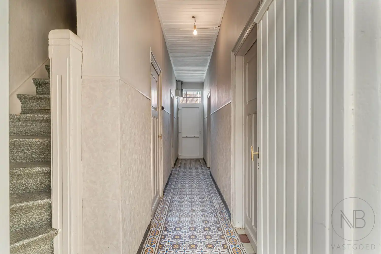 Karaktervolle woning met tal van mogelijkheden op een rustige ligging in Diepenbeek foto 12