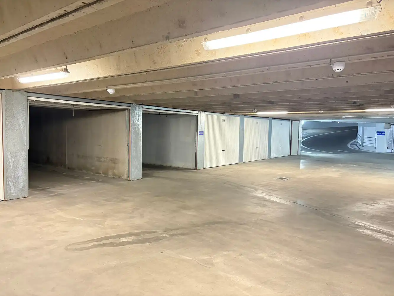Grote garagebox in res. Stubbenpark te Duinbergen foto 4