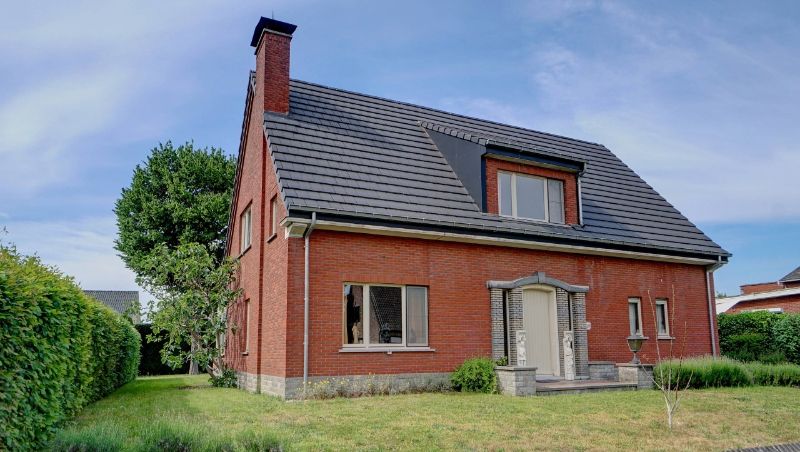 Klassieke villa van 305m² met ruime garage op 7 are 48 ca foto 25