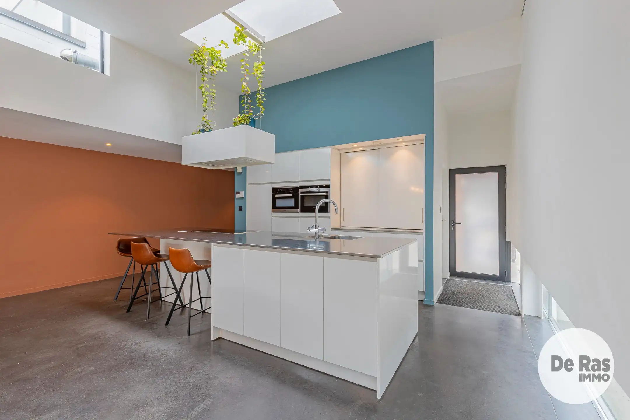 IMPE - Instapklare, hedendaagse woning met ruime tuin foto 3