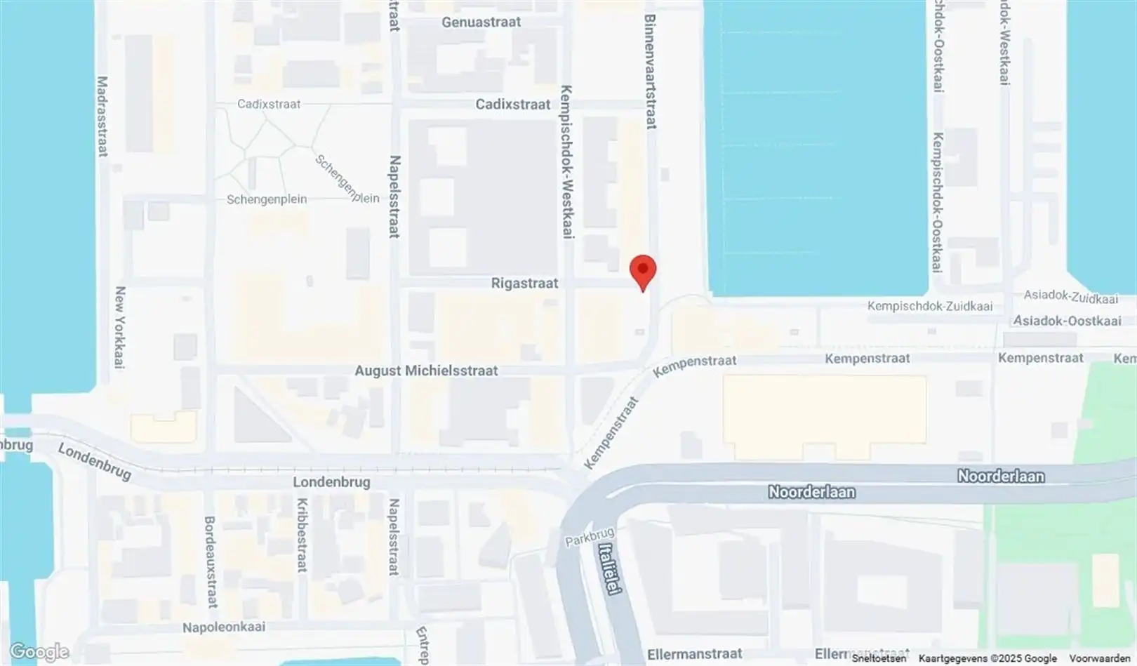 Cadixapp met groot terras foto 21