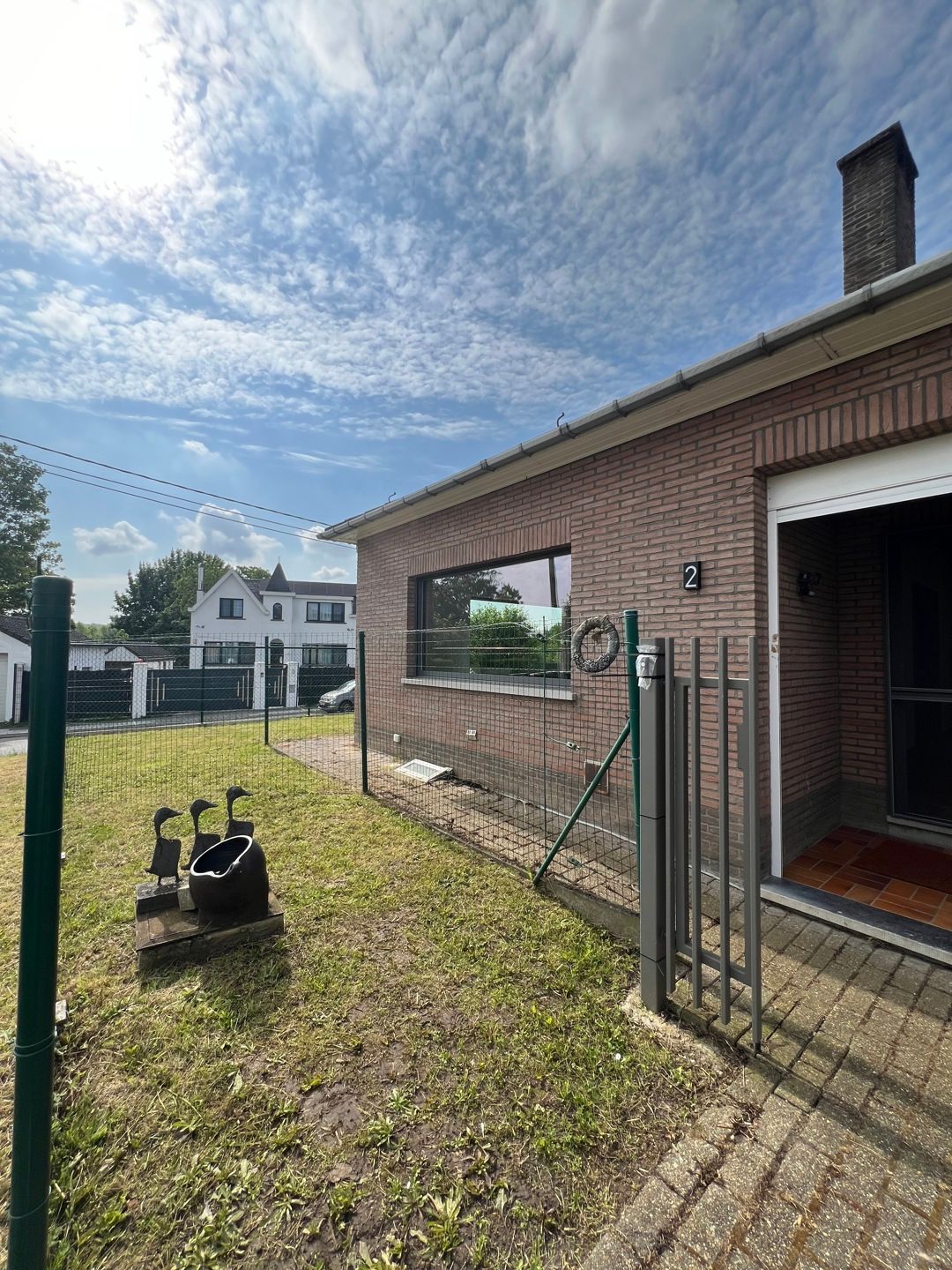 Zeer ruime en kwalitatief gerenoveerde woning nabij centrum foto 28