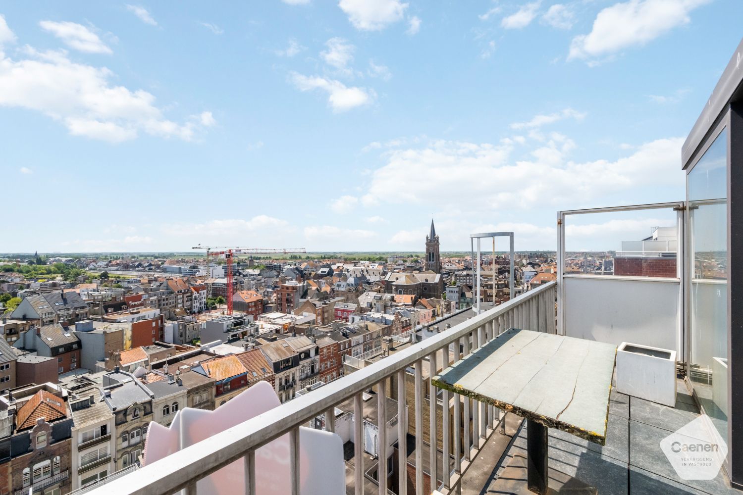 Instapklare gemeubelde penthouse met één slaapkamer en met een prachtig zicht over de zee. Met garagebox op het Casinoplein inbegrepen. foto 15