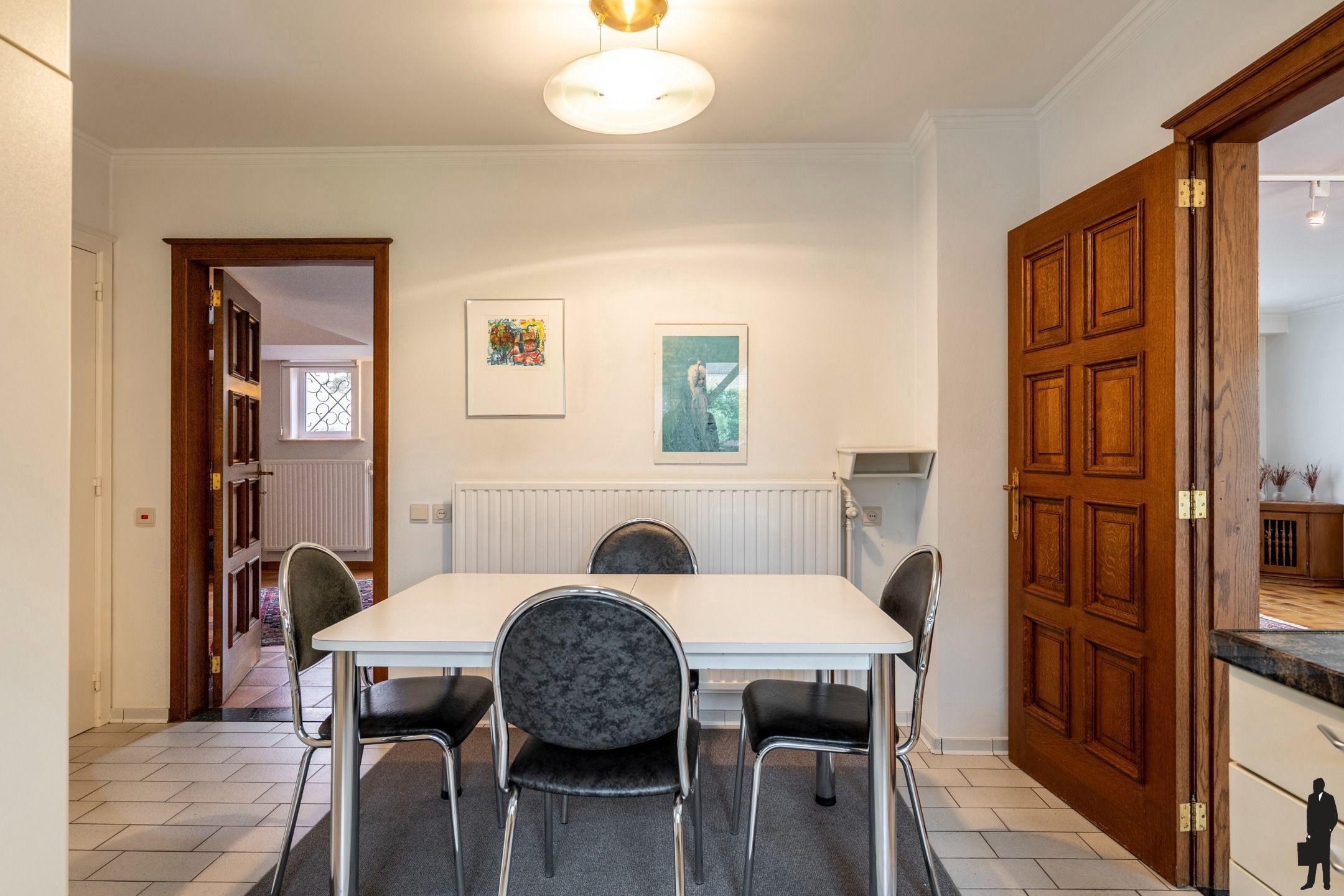 Charmante gezinswoning met 4 slks, dubbele garage op 772 m² foto 10