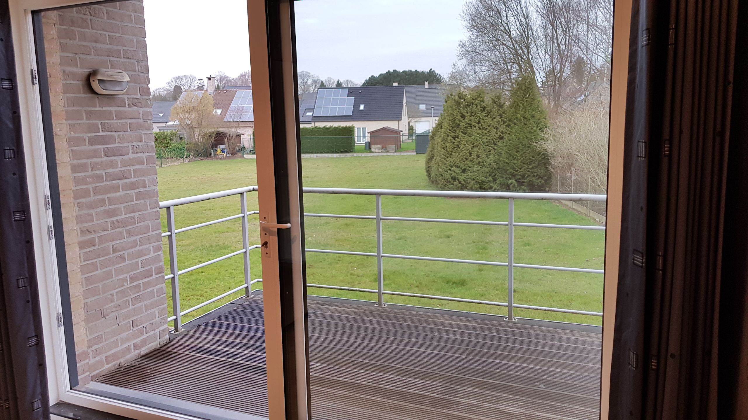 Modern gelijkvloers appartement te huur in Leuven foto 11