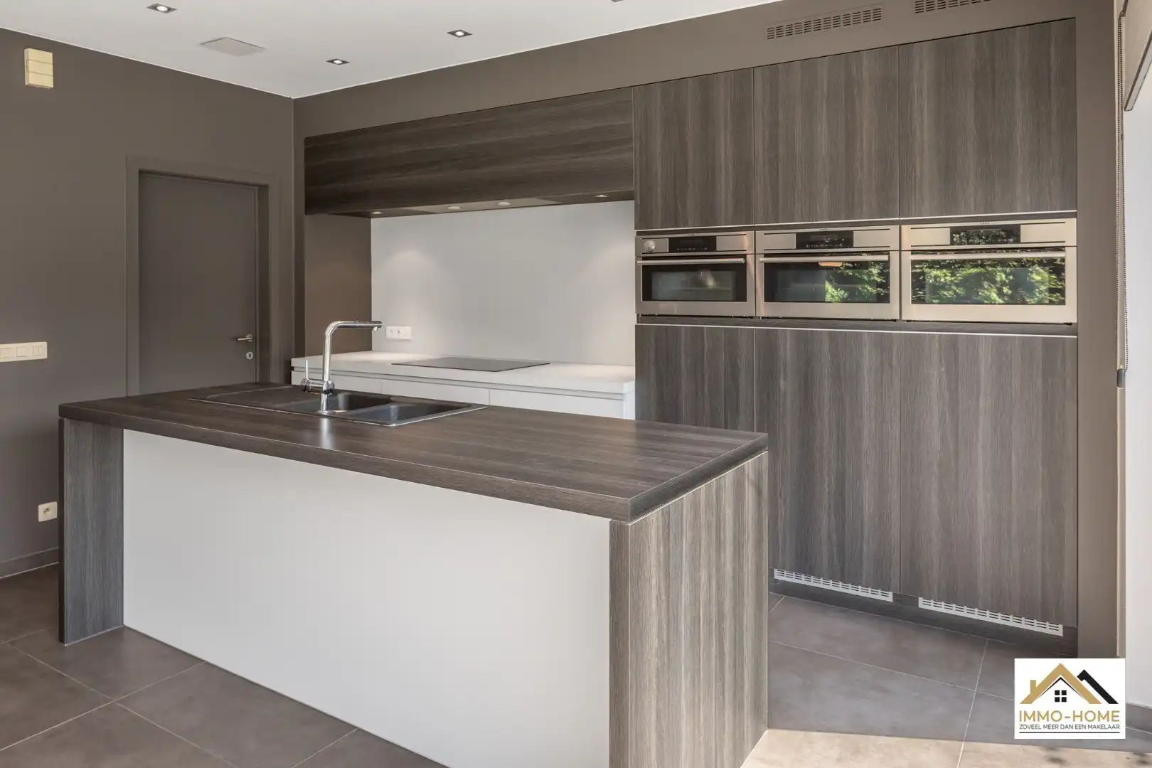 Knappe recente vrijstaande woning in centrum Lochristi!  foto 10