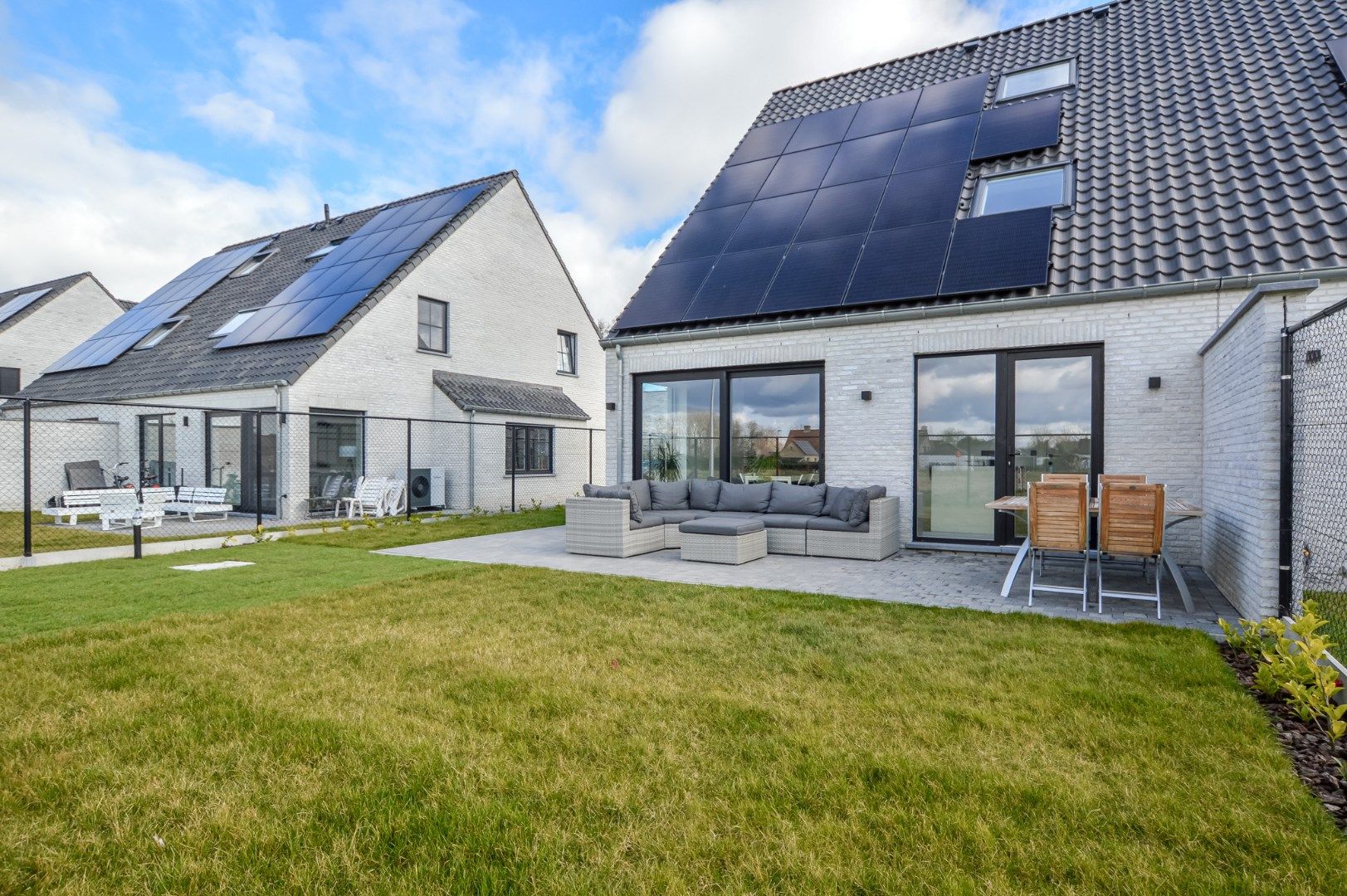Instapklare halfopen nieuwbouwwoning te Varsenare! foto 23