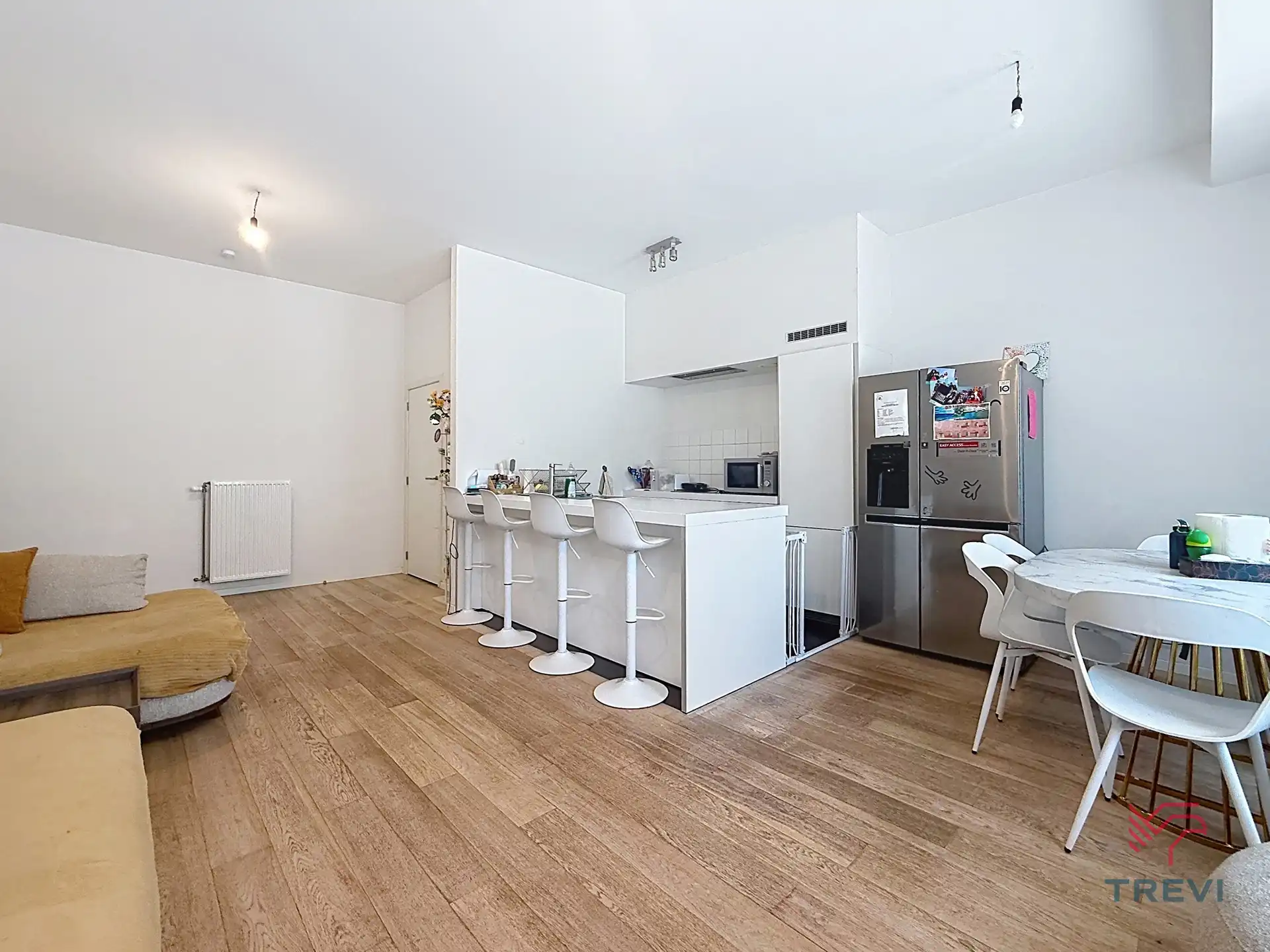 Mooie 3-kamerwoning van ± 113 m² met kelder en parkeerplaats foto 2