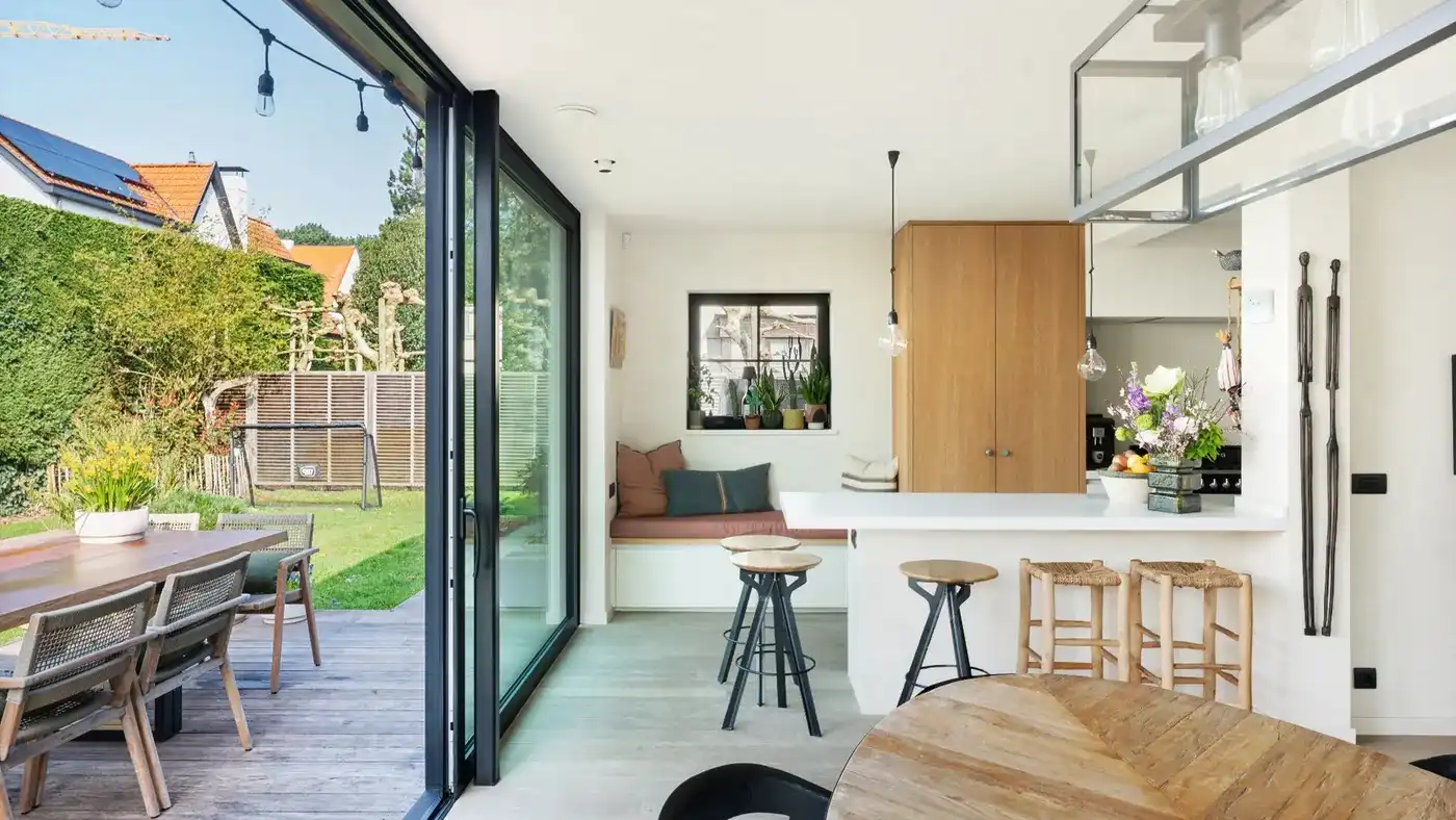 Alleenstaande villa gelegen in een rustige zijstraat van de Magere Schorre  foto 10