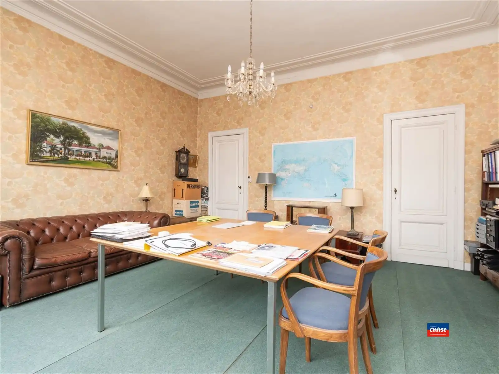Handelshuis met 7 slaapkamers en tuin foto 16