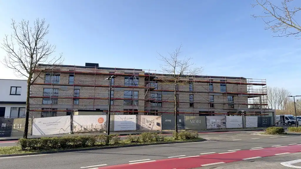 Nieuwbouw commercieel gelijkvloers te koop aan station Eke-Nazareth foto 15