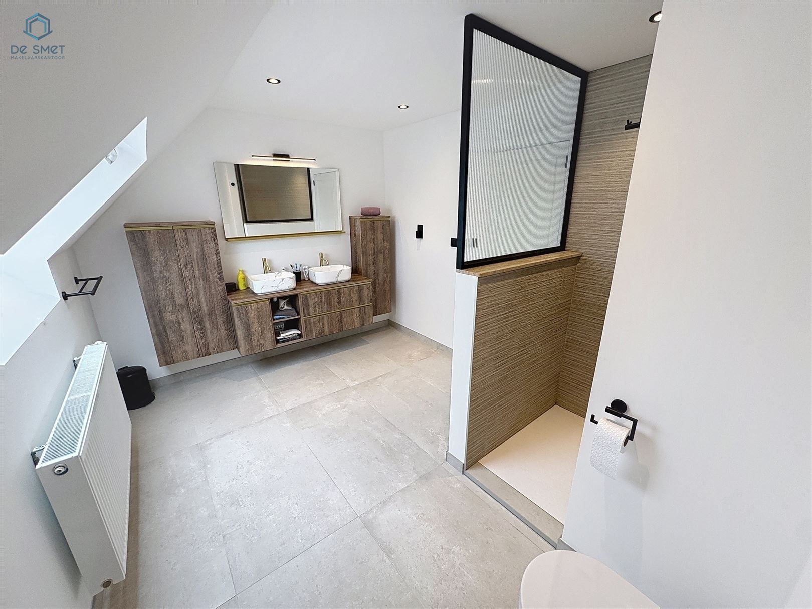 Prachtig gerenoveerde villa met 4 slaapkamers, garage en zwembad foto 26