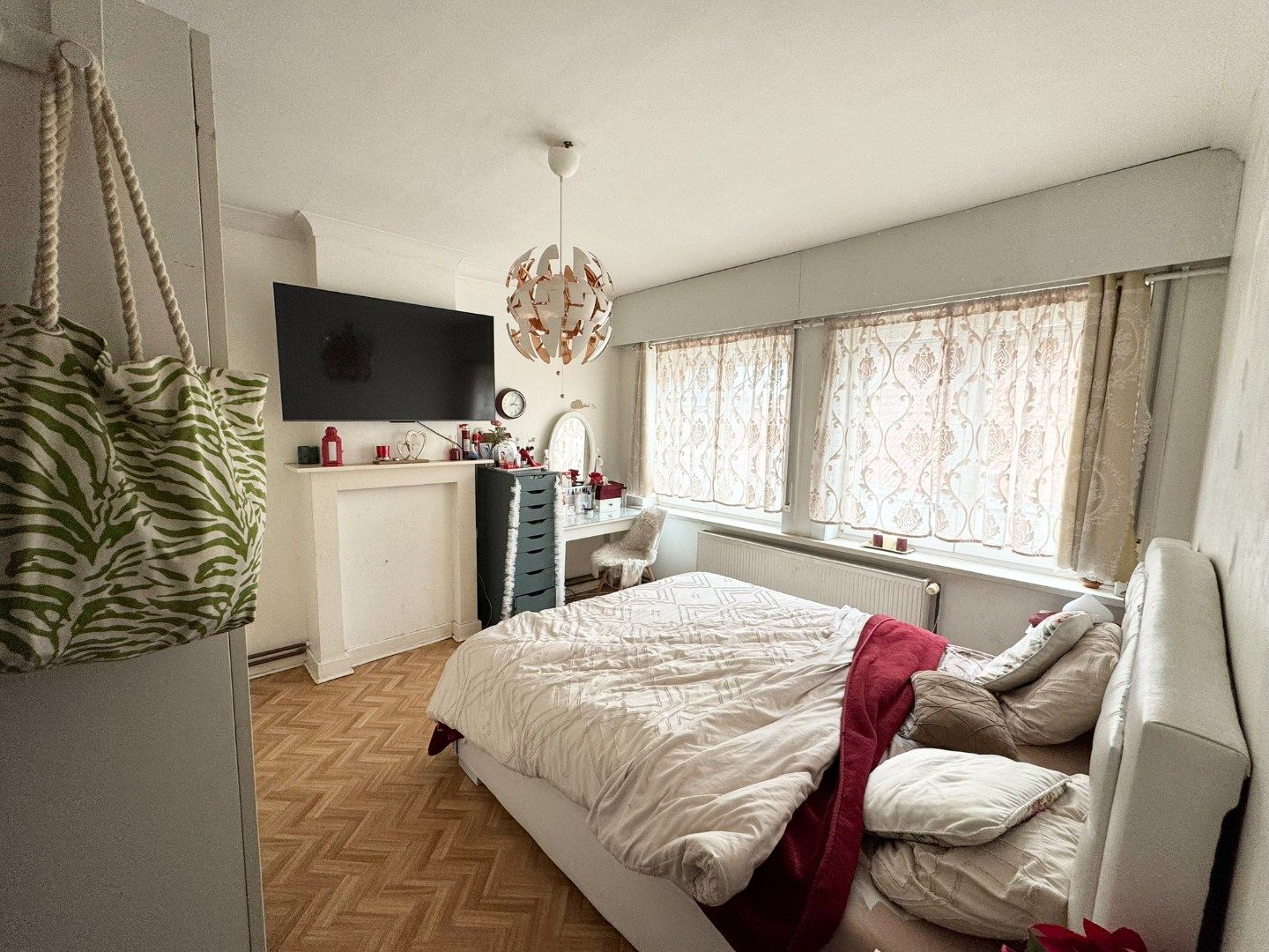 Rustig gelegen woning met 4 slaapkamers in Uitbergen  foto 9