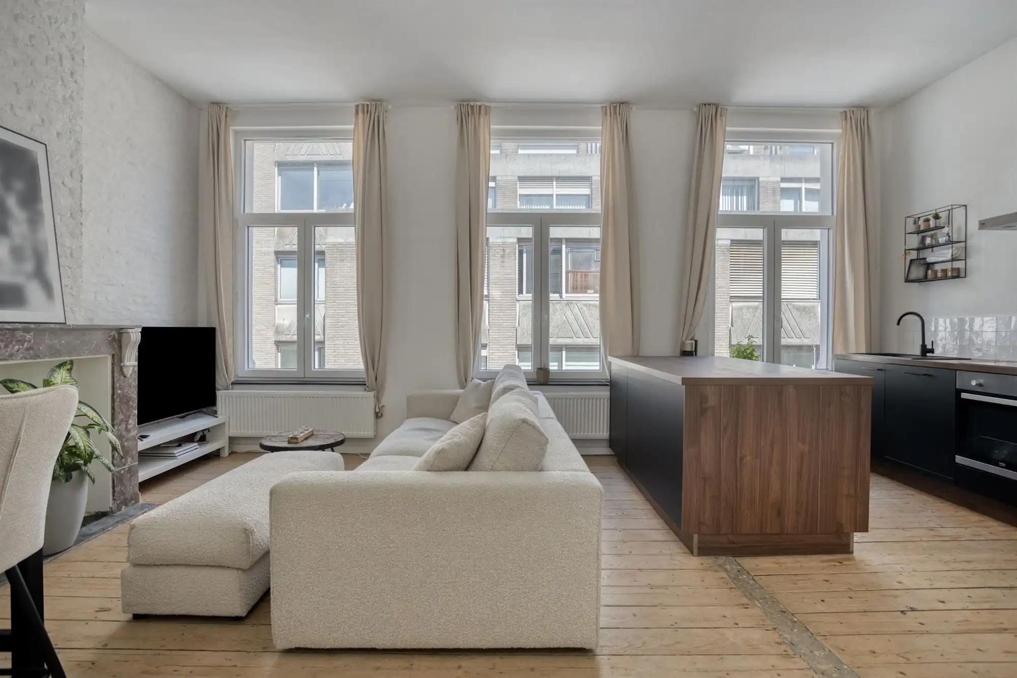 Appartement met 1 slaapkamer en zonnig terras foto {{pictureIndex}}