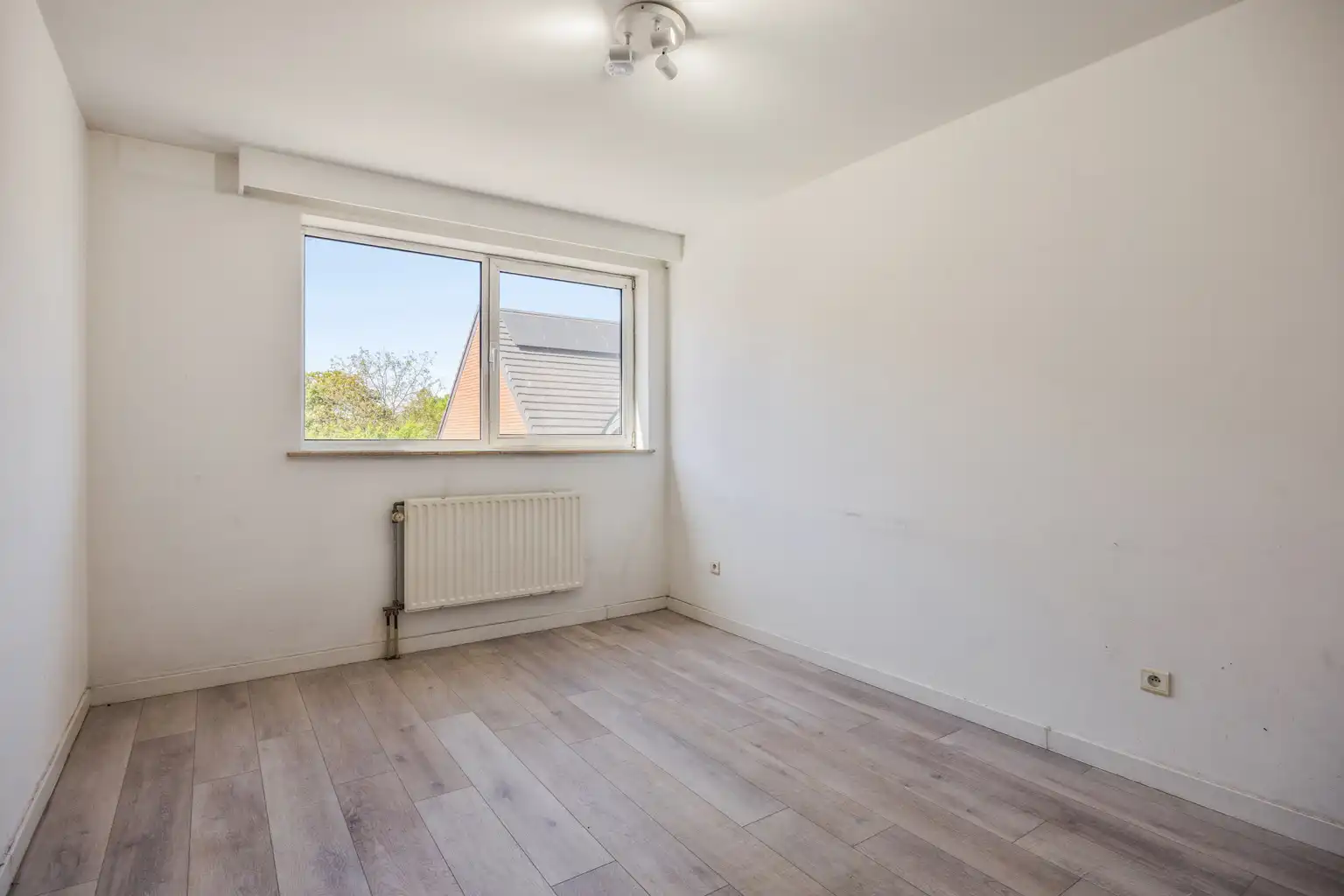 Centraal gelegen appartement met staanplaats foto 11