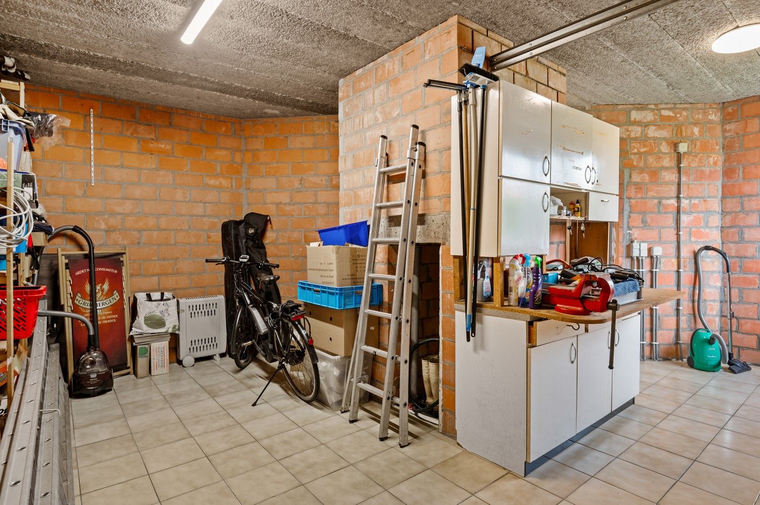 Ruime halfopen bebouwing met zuidwest georiënteerde tuin te Lint foto 11