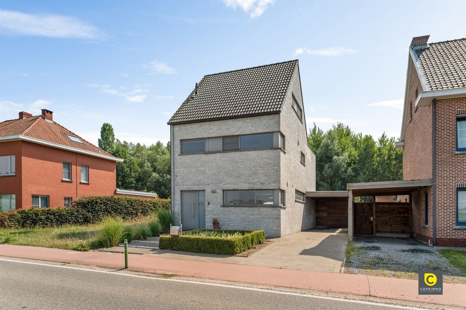 HOB: 4 slk. op zuid perceel  foto {{pictureIndex}}